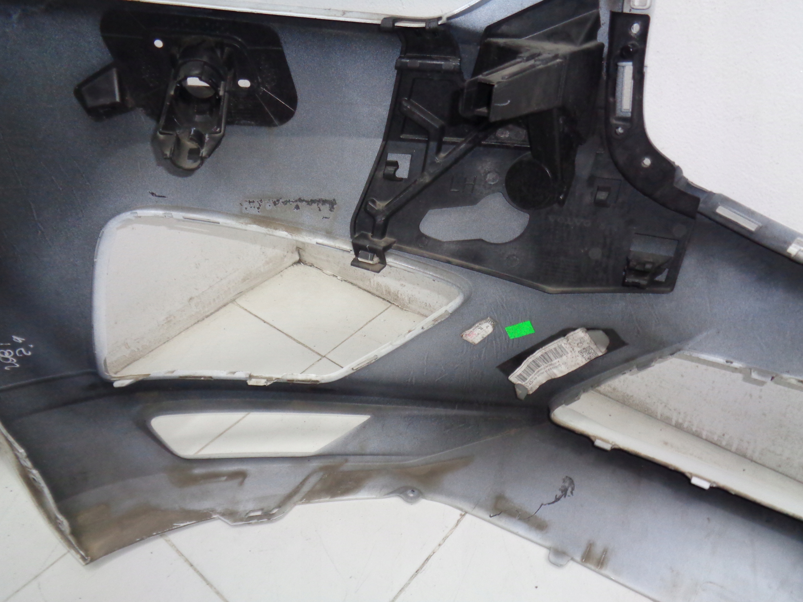 VOLVO XC60 II 2 R design bumper front 17r>