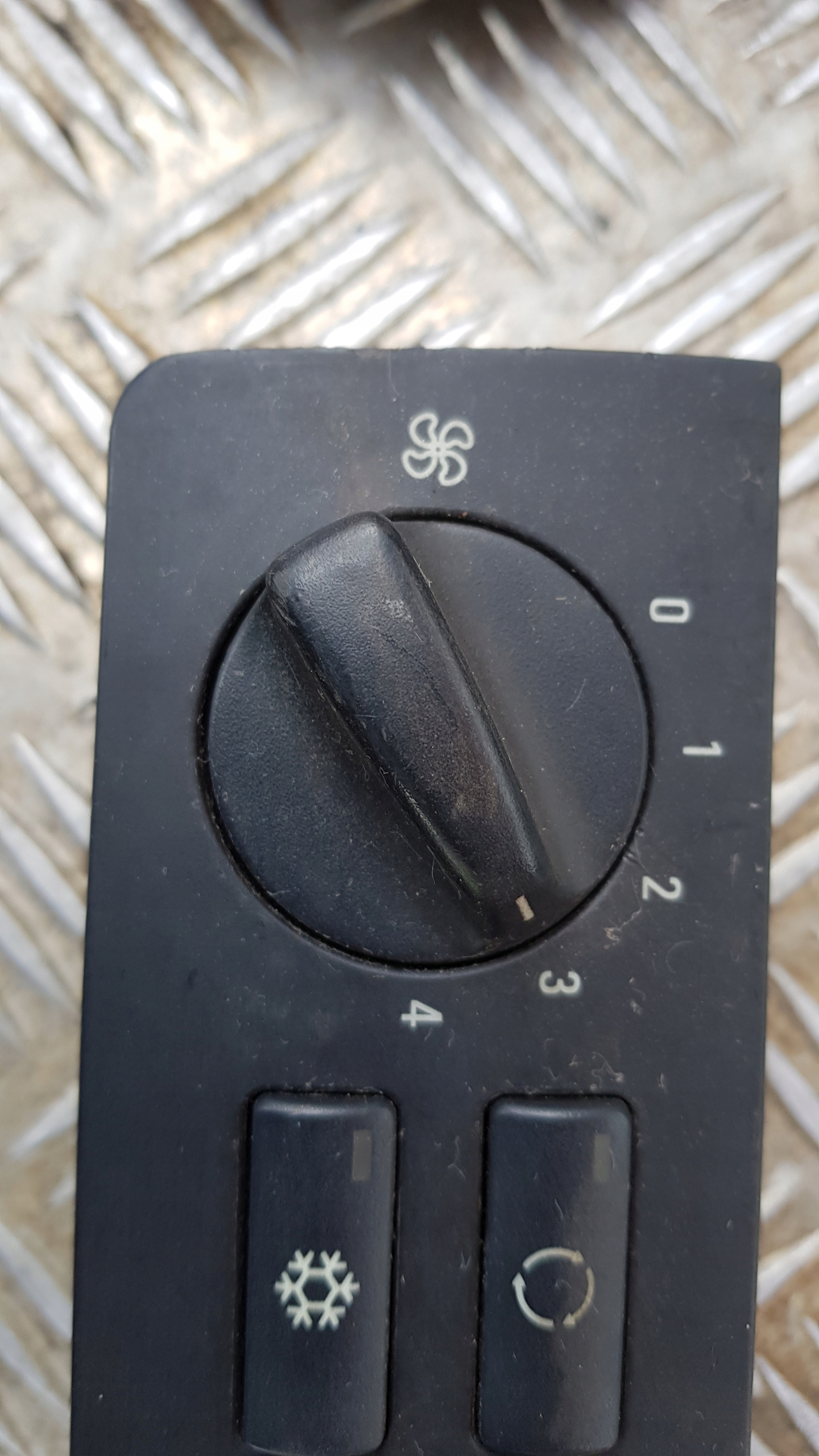 BMW E46 Bouton Unite commande clima 6905632