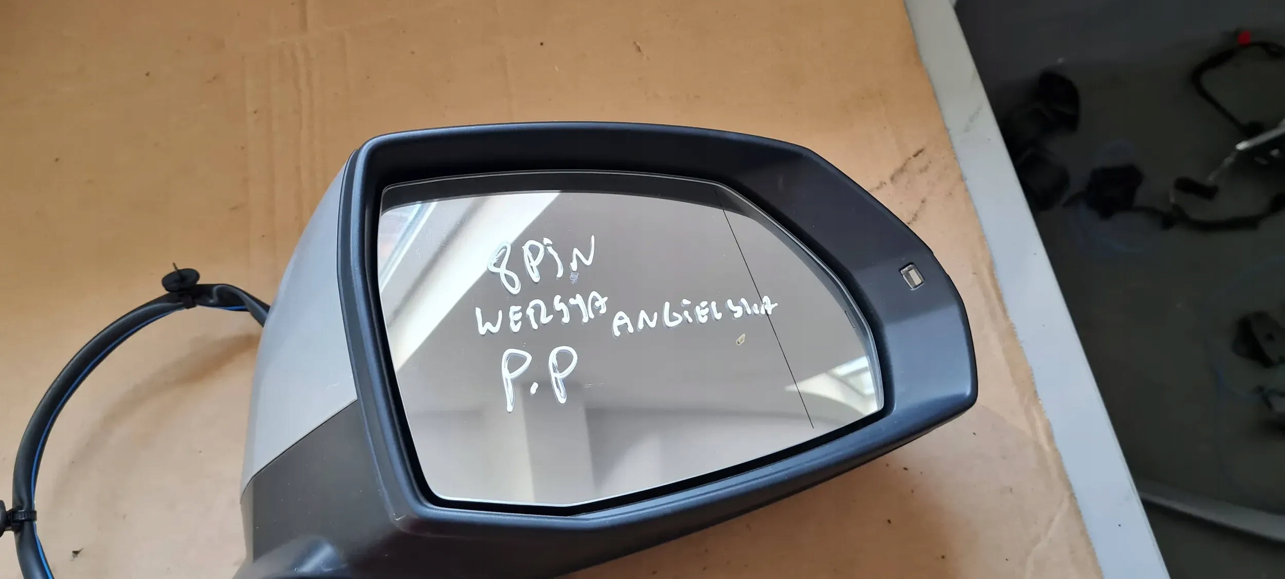 Q7 4M II mirror right right front front 8PIN ANGLIK 4M2857410B
