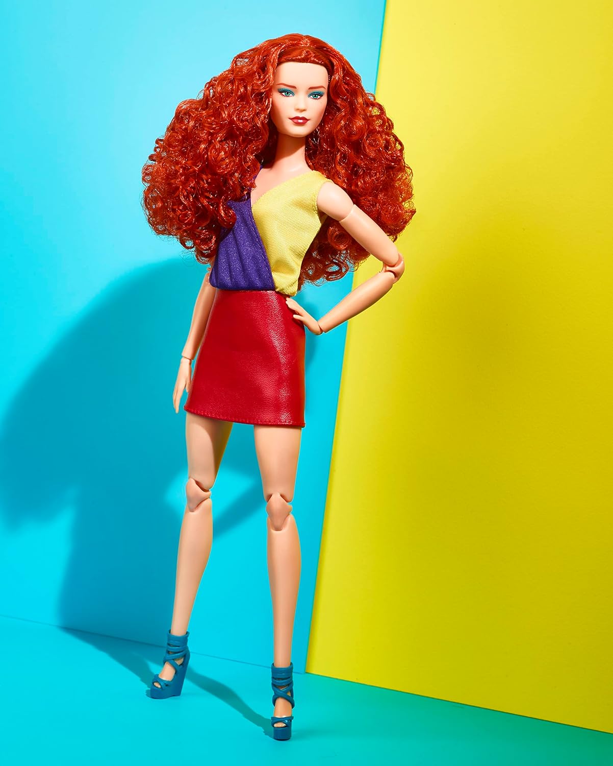 BARBIE SIGNATURE LOOKS Lalka Kolekcjonerska RUDE KRĘCONE WŁOSY HJW80