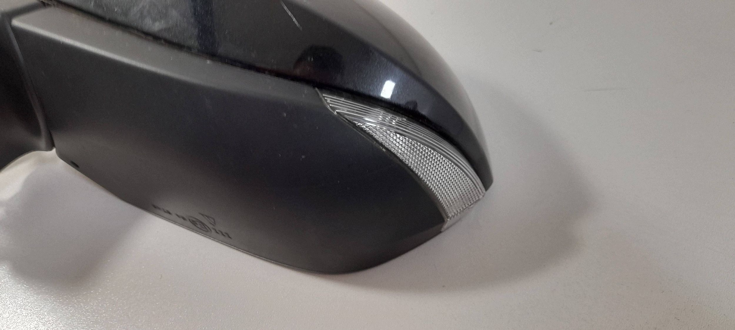 Toyota Corolla E21 mirror left 6-PIN 209 (S229)