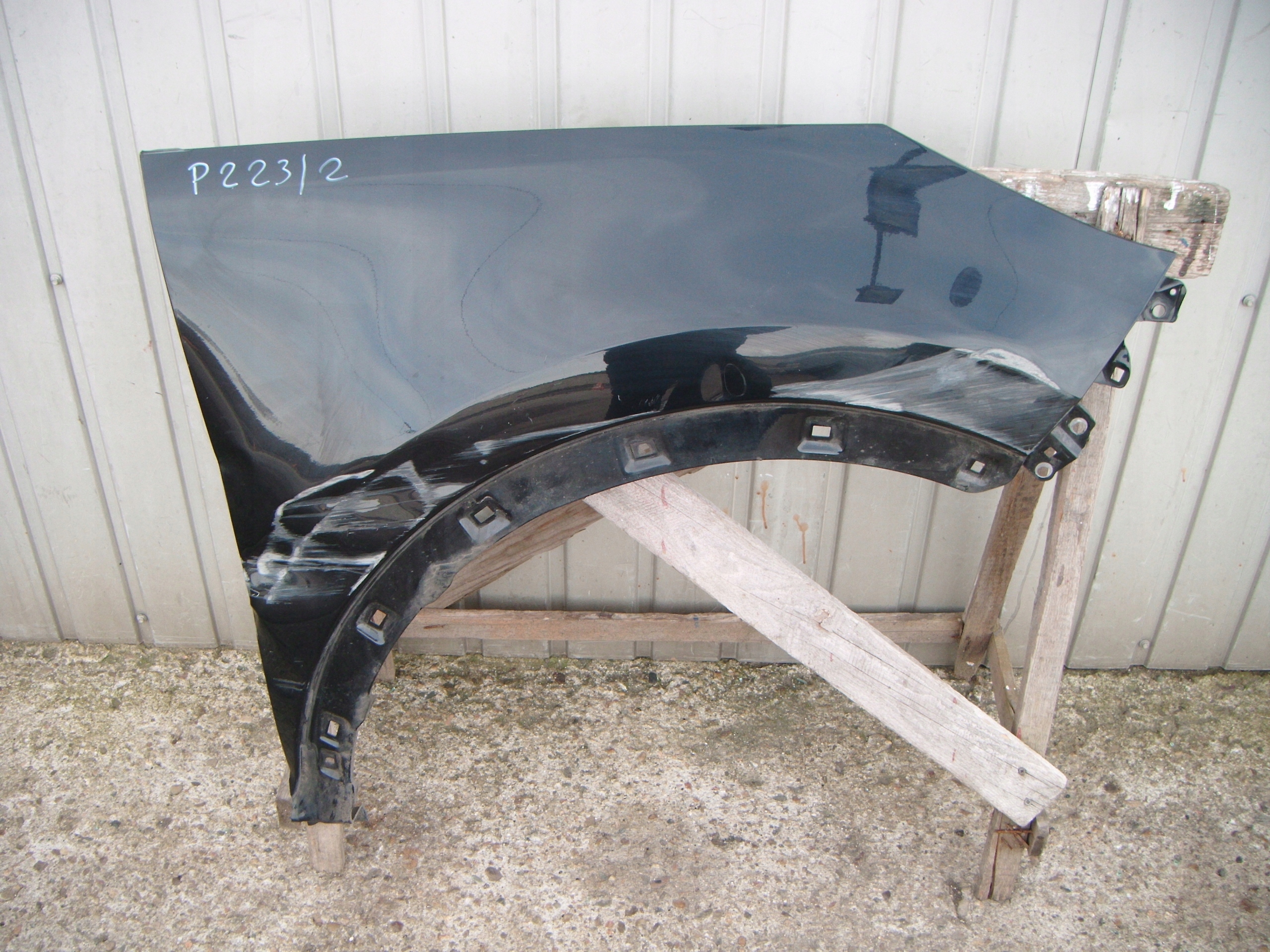 KIA SPORTAGE III 3 10-15 BŁOTNIK PRAWY PRZÓD