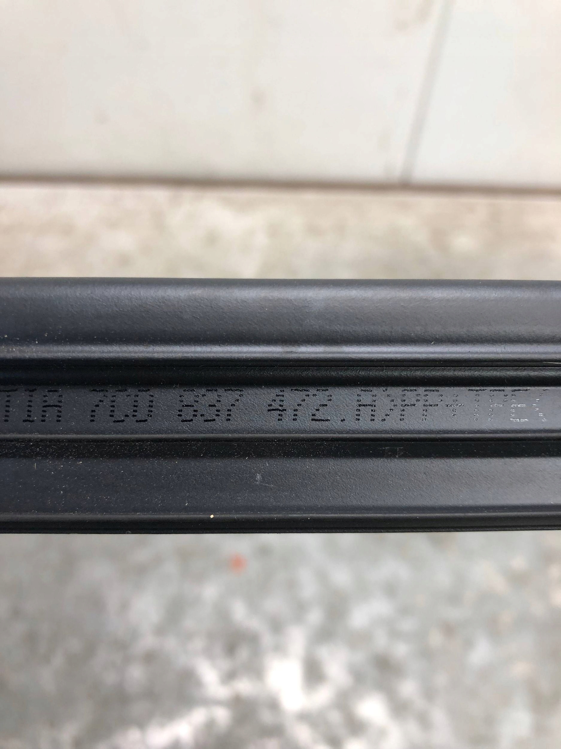 moulding dust windows right front inner VW CRAFTER II 7C0837472A