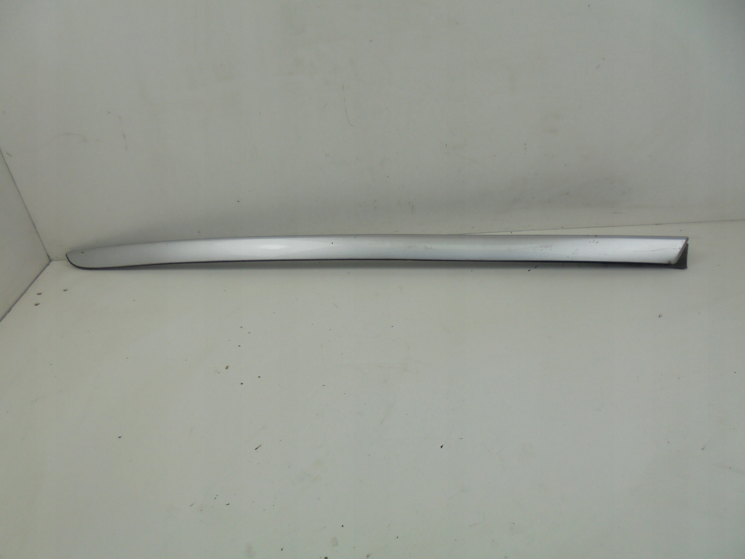 LISTWA PRAWA SZYBY CZOŁOWEJ 9659145880 CITROEN C5 III X7