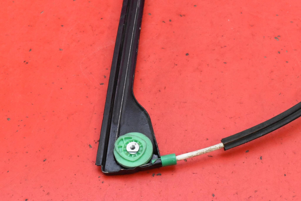 window regulator right front EU 990875-102 BUICK RANDEZVOUS 01-07