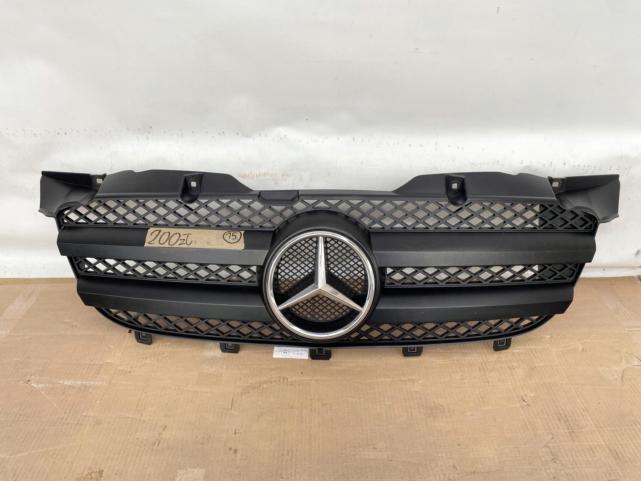 MERCEDES SPRINTER 906 06- Grille Logo CHROM