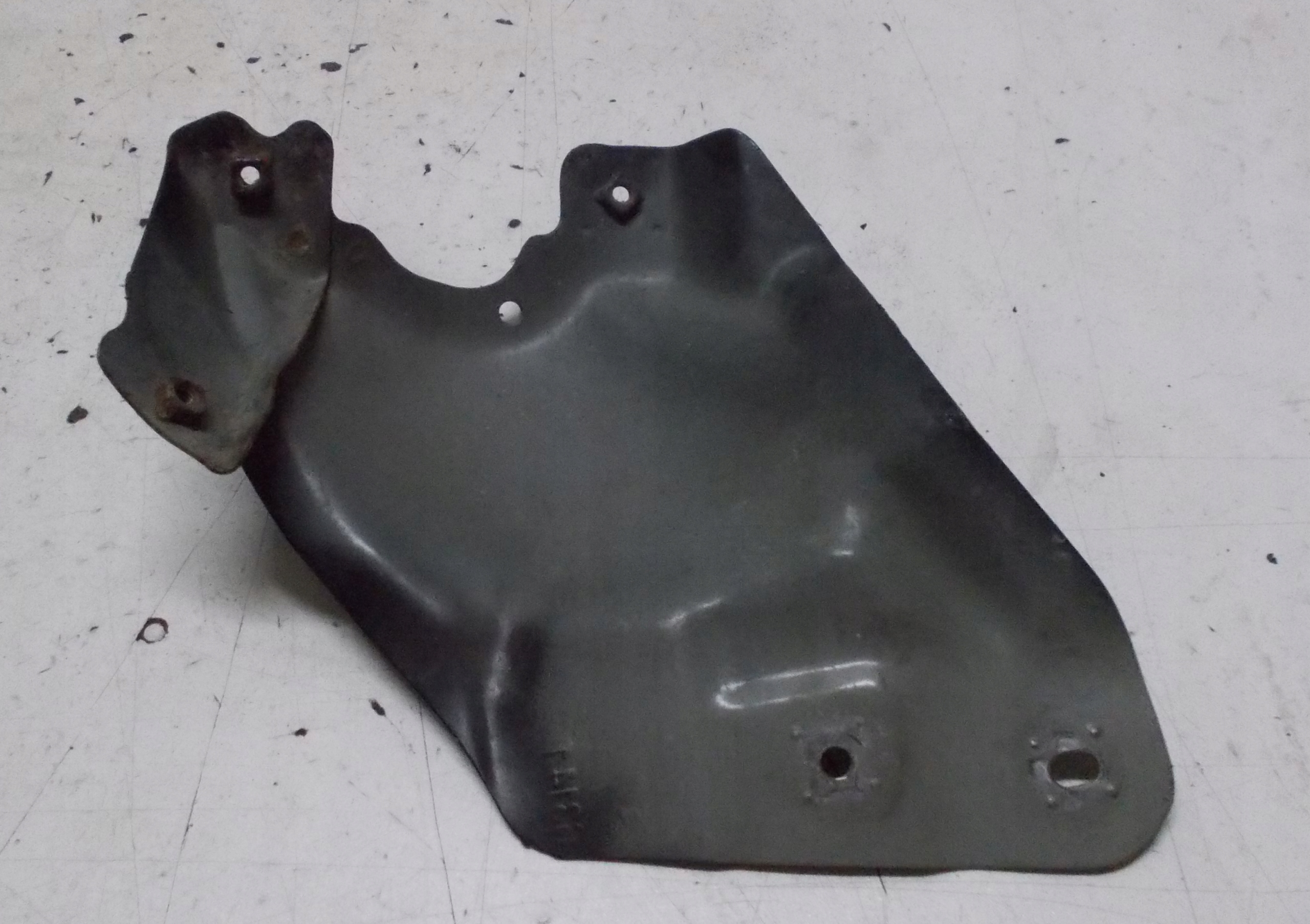RENAULT LATITUDE 3.0 DCI 12R Support plaque Aile Gauche Avant