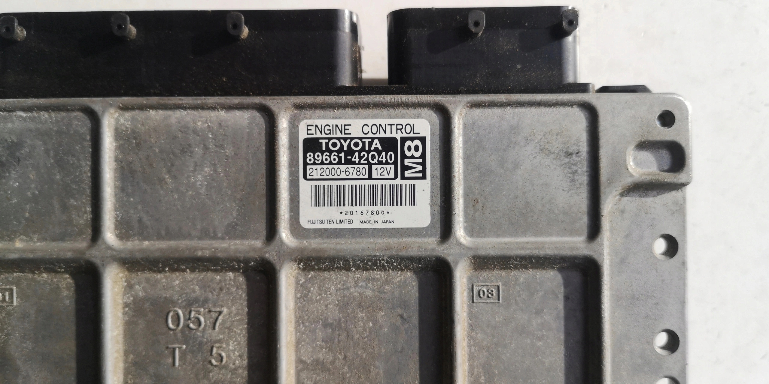 TOYOTA RAV4 2.0B computer ECU 89661-42Q40 212000-6780