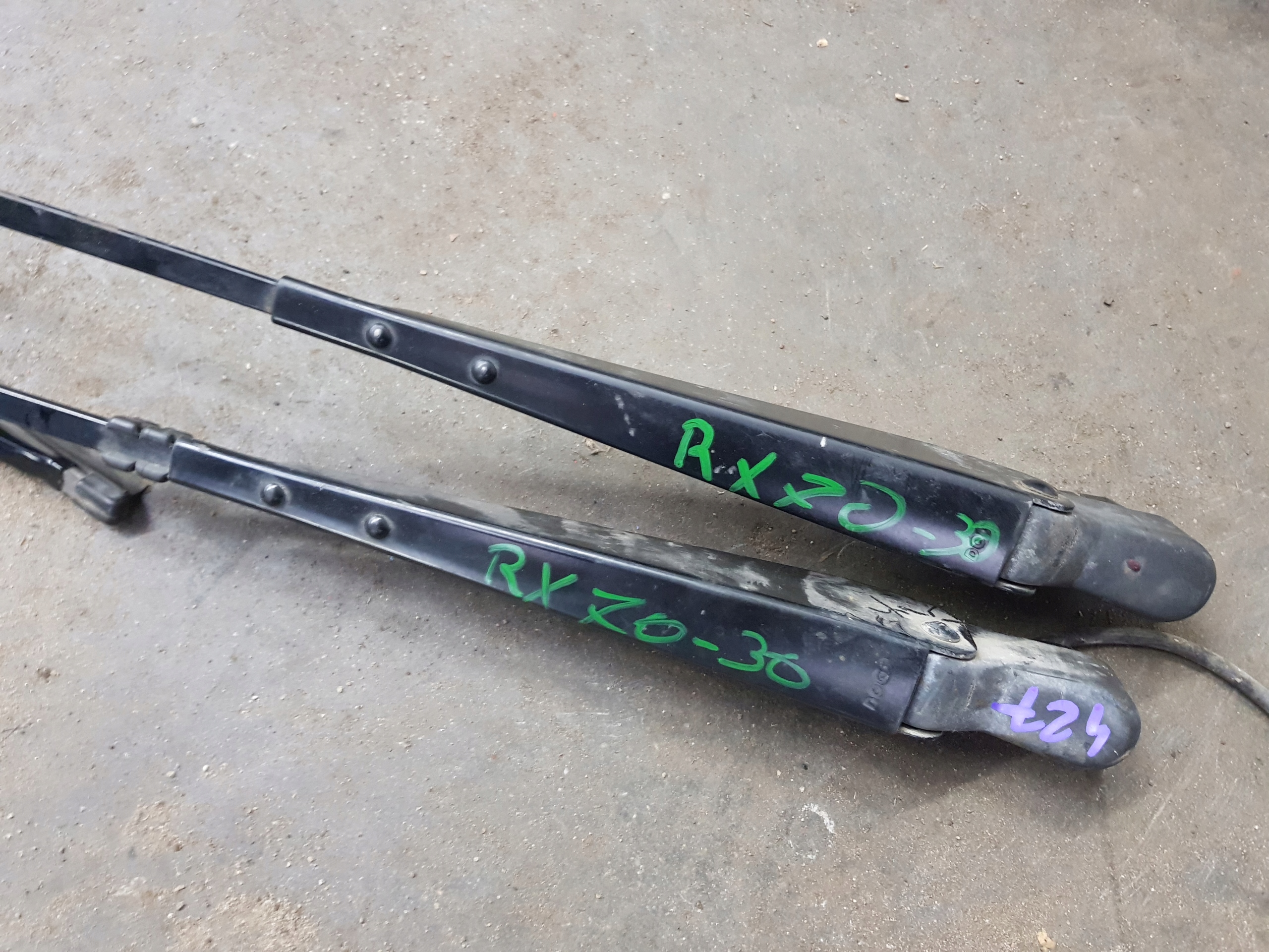 РЫЧАГИ СТЕКЛООЧИСТИТЕЛЯ ПО-ПРЕЖНЕМУ RX70 22 25 30 35