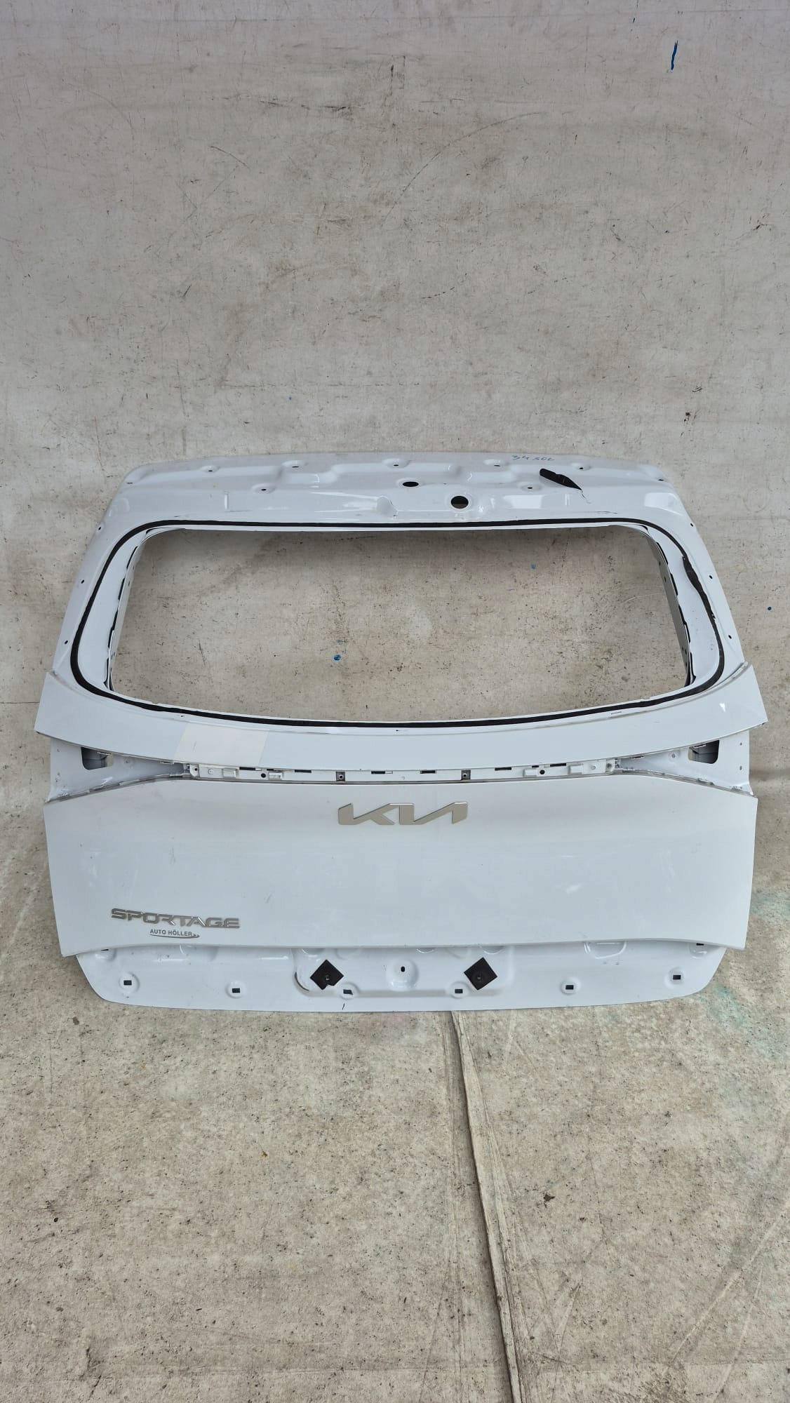 KIA SPORTAGE V 5 21-25 boot door rear
