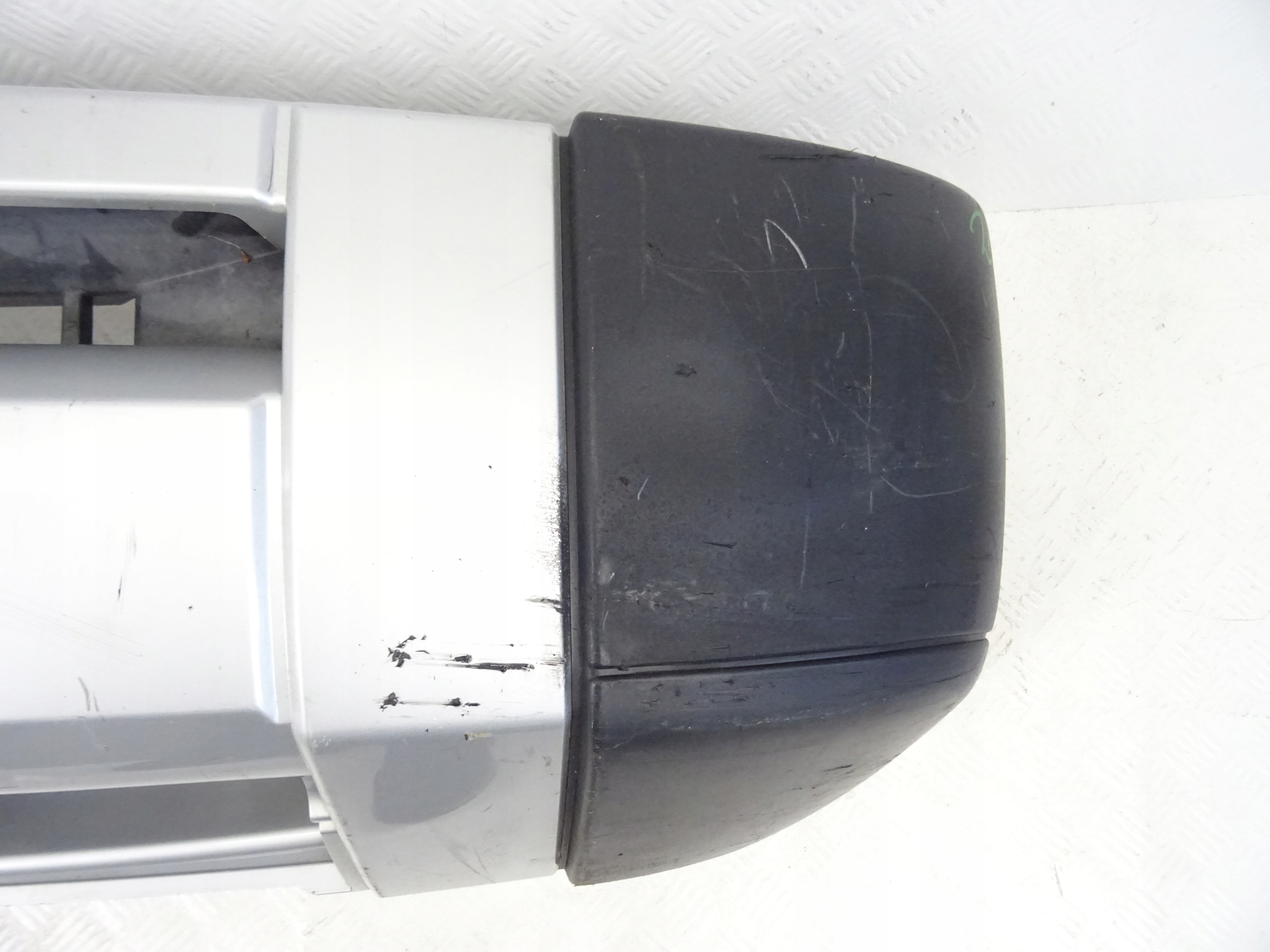 LAND Rover DISCOVERY III 04-09 bumper front