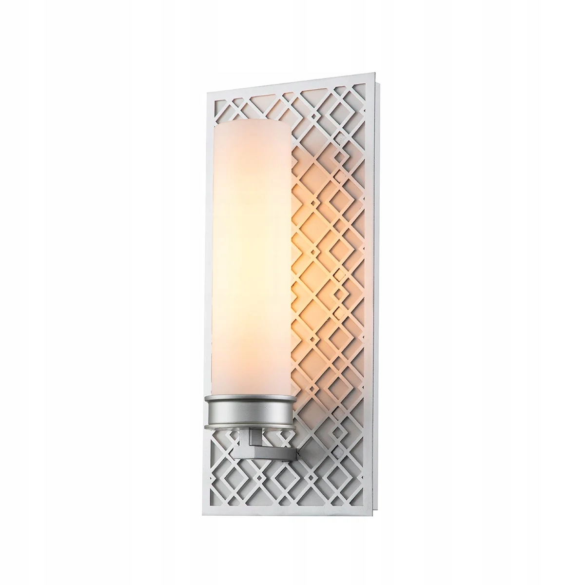 Dizajnová nástenná lampa so strieborným skleneným bielym tienidlom do spálne Elstead