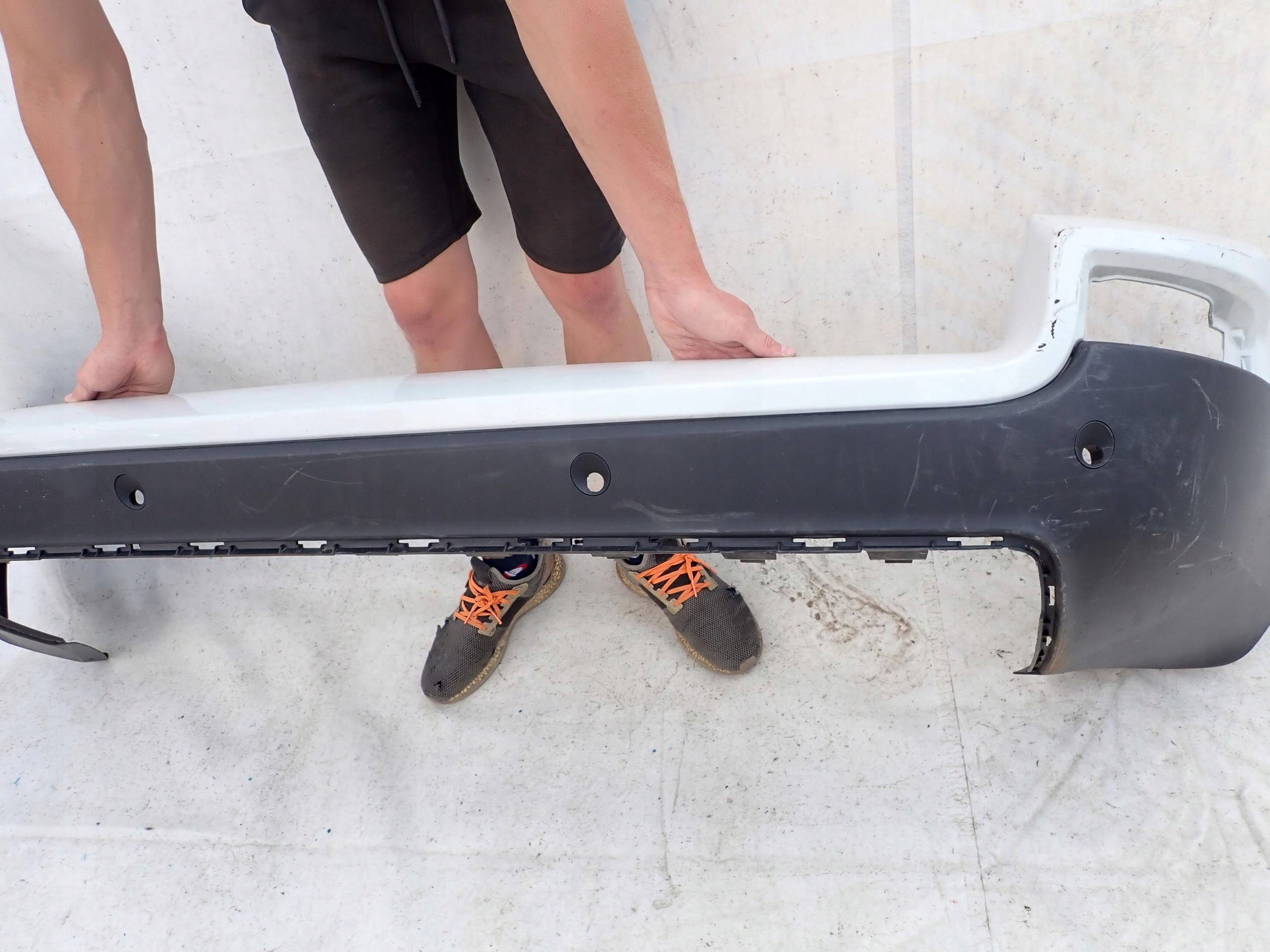 VOLVO XC90 e LIFT 06- Paraurti posteriore posteriore PDC