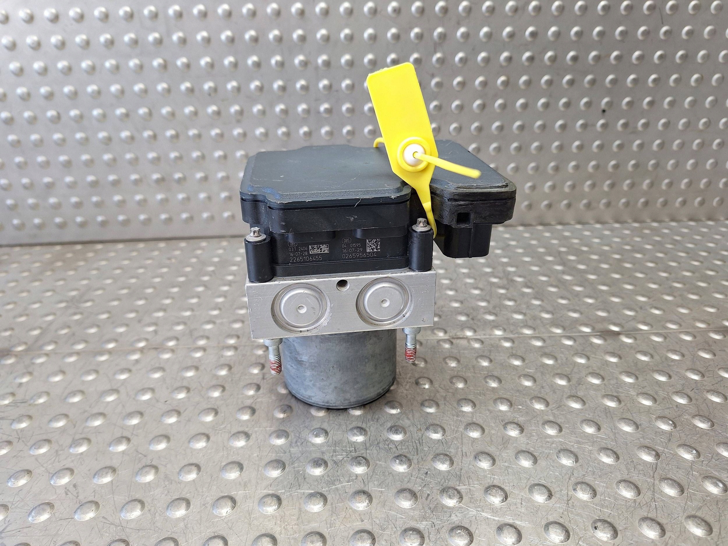 pump control unit ABS 0265956504 44540-02570 TOYOTA COROLLA E16 LIFT 1.6 B