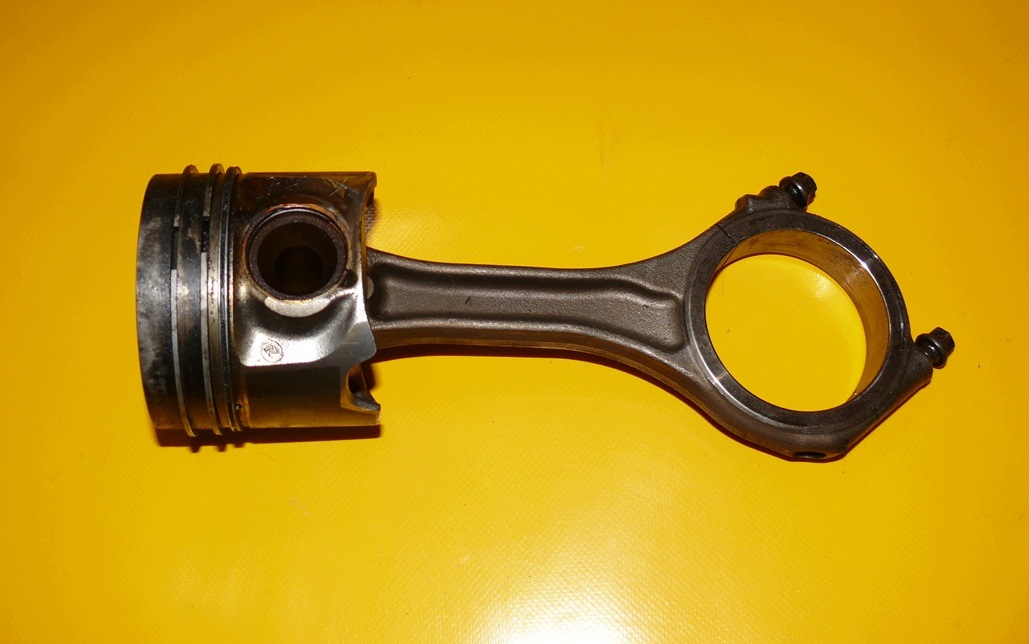 piston KORBA connecting rod AUDI A6 C6 2.7 TDI LIFT 08-11r. 059AG BHS 174