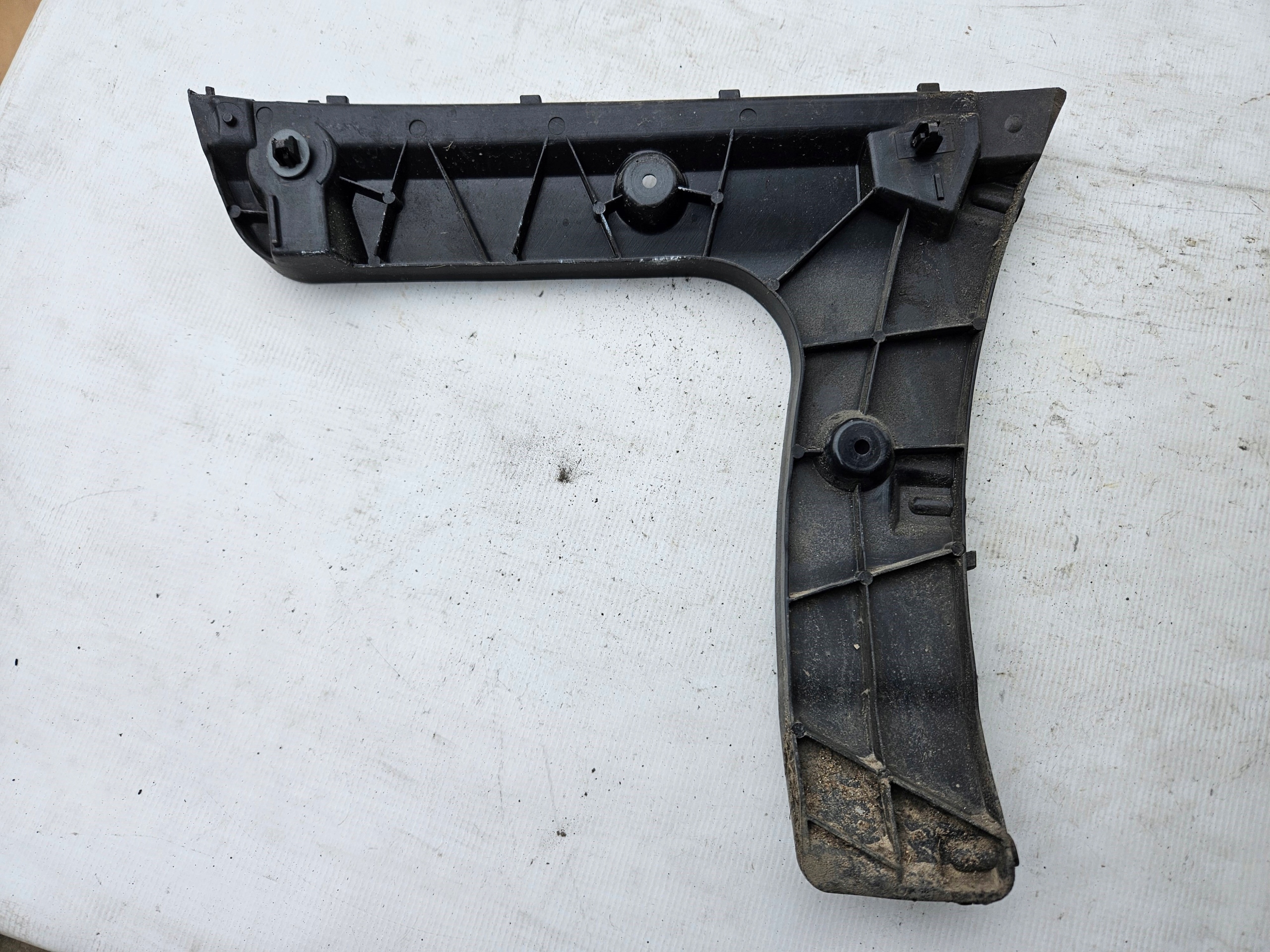 bumper bracket left rear part rear AUDI A6 C7 sedan