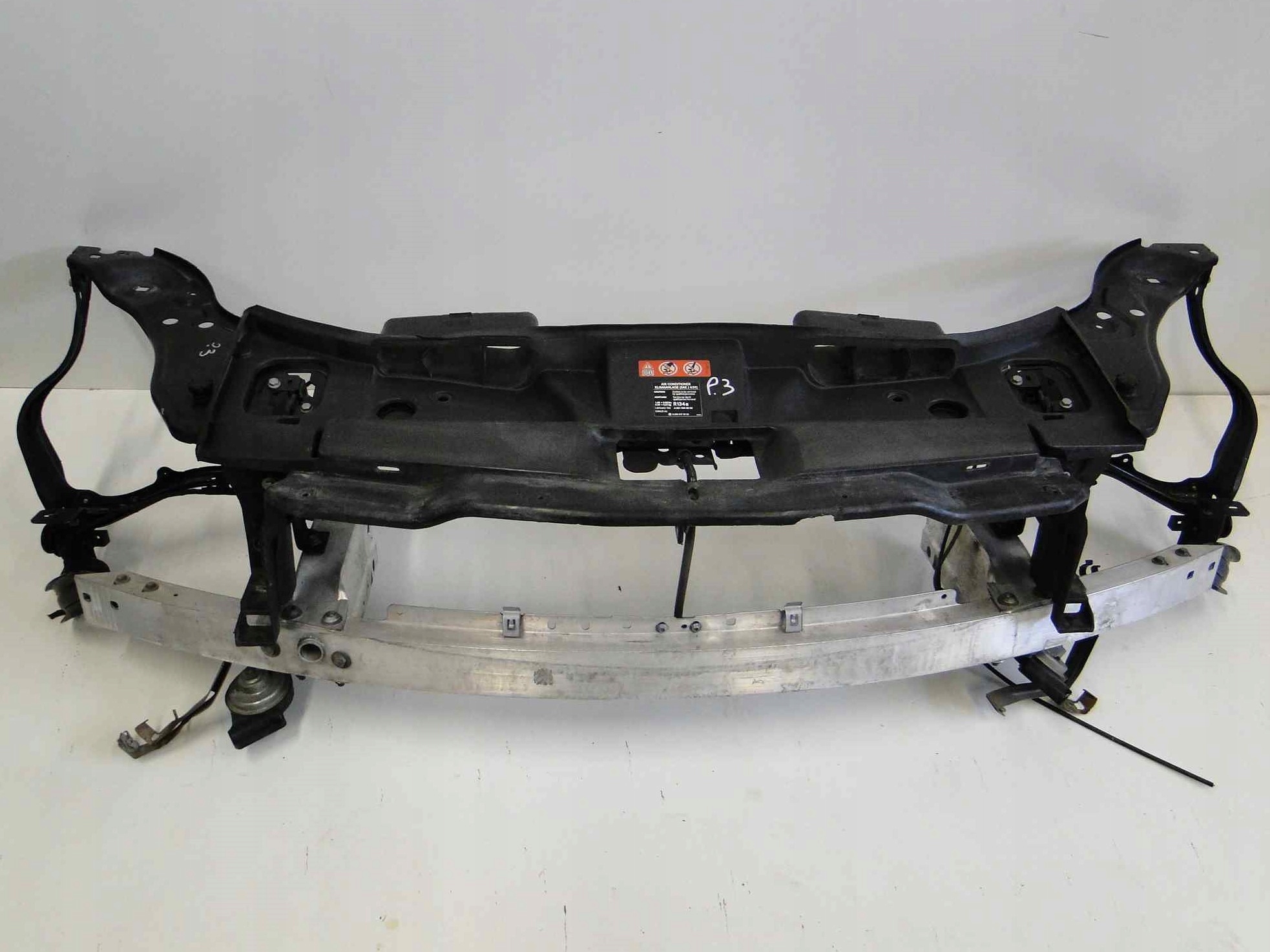 MERCEDES CLS 218 PAS WZMOCNIENIE KOMPLET CHŁODNIC Wersja Europejska