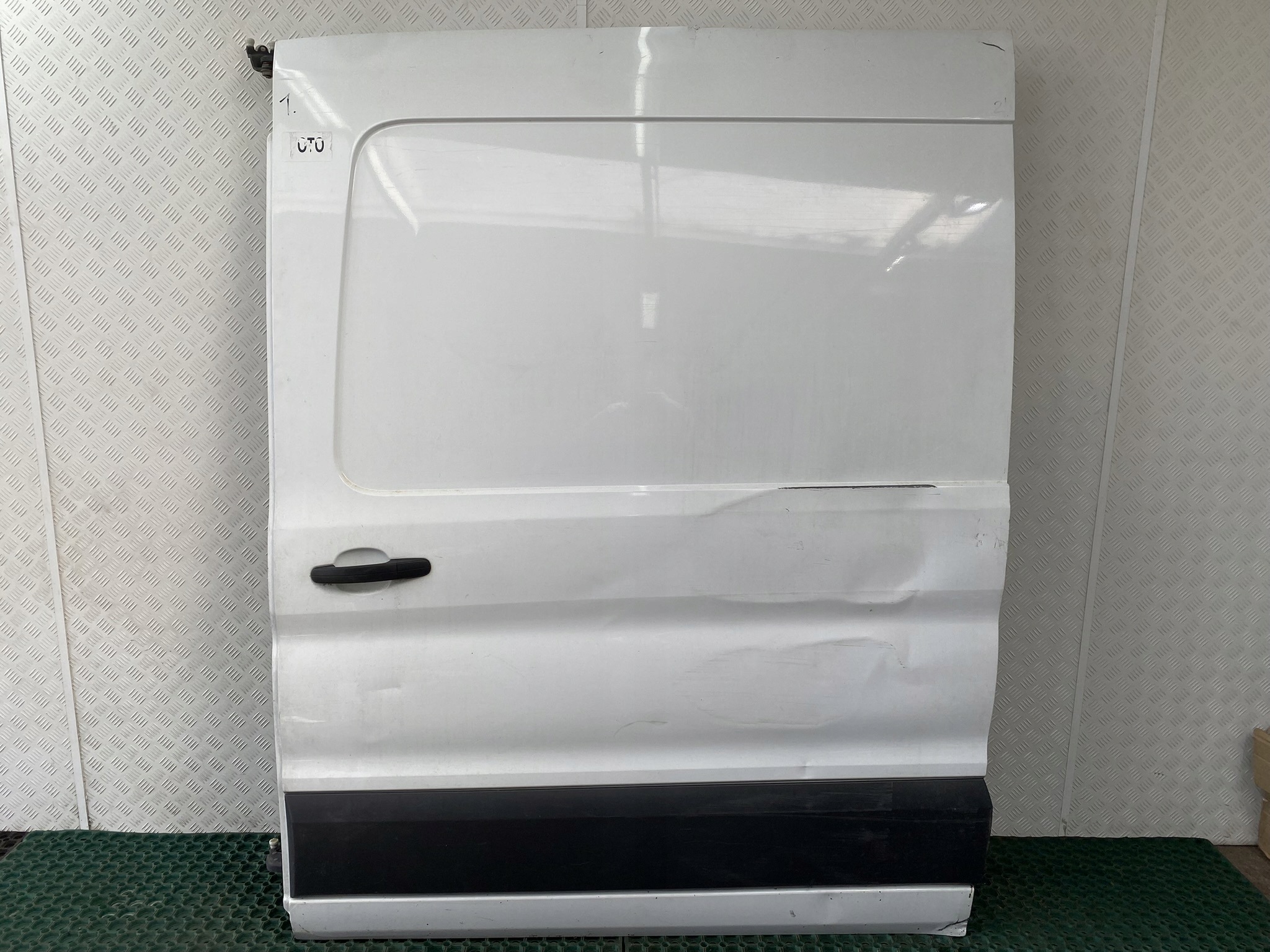 FORD TRANSIT MK8 13-25 door sliding side left