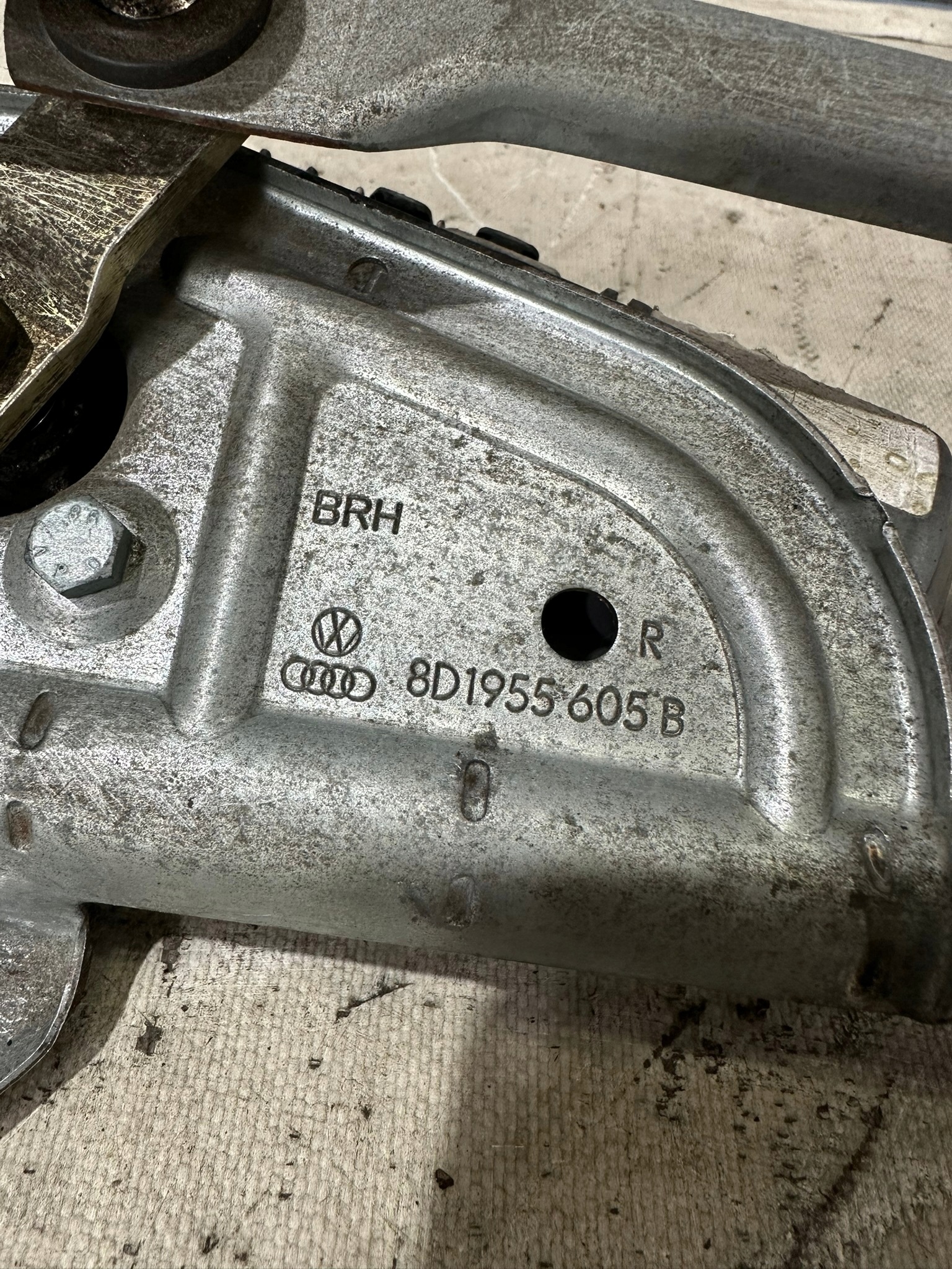 Wischergestänge VOLKSWAGEN VW PASSAT B5 FL