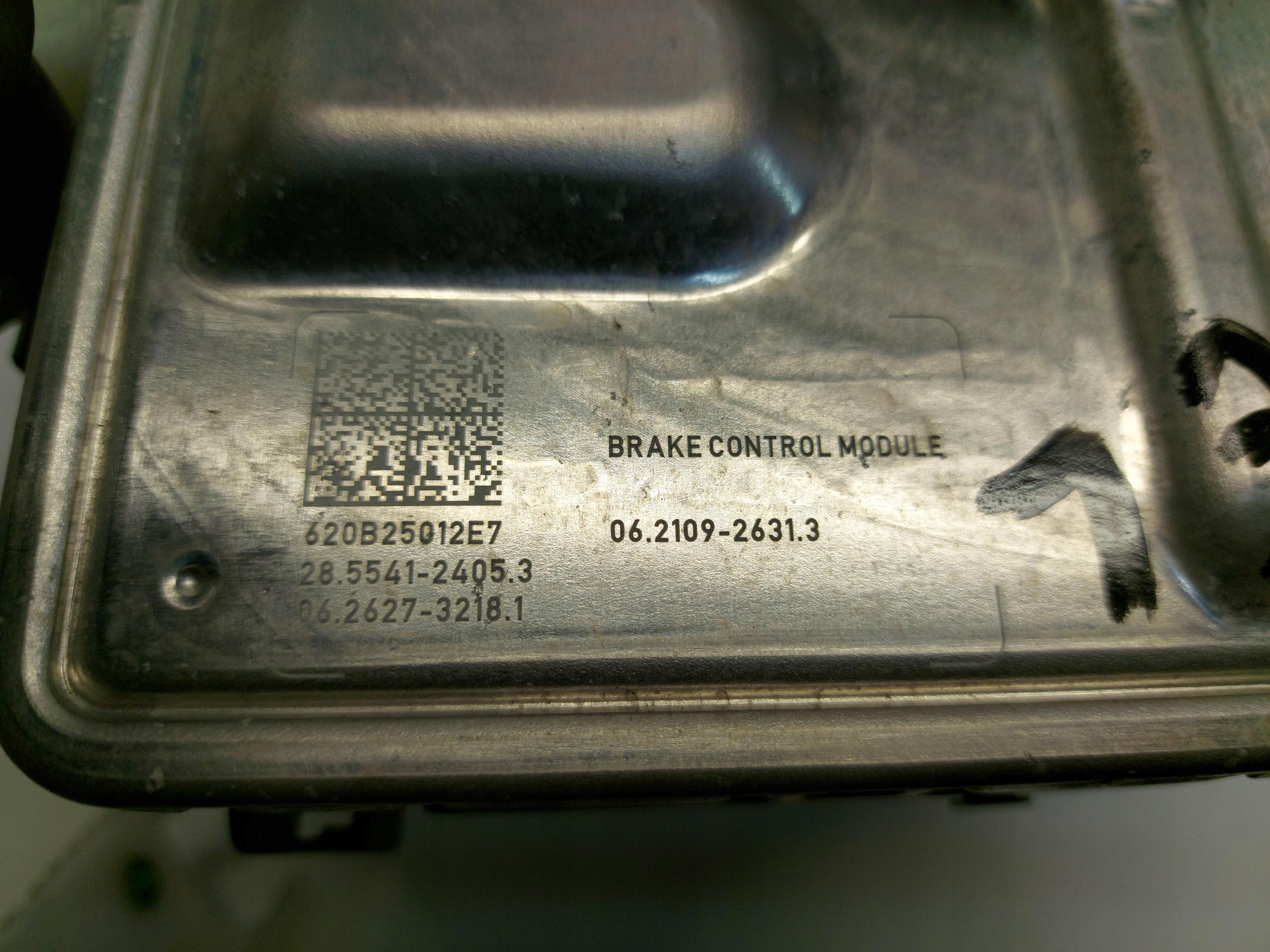 Mazda MX-30 EL pump control unit module abs abs-u d44k439a0