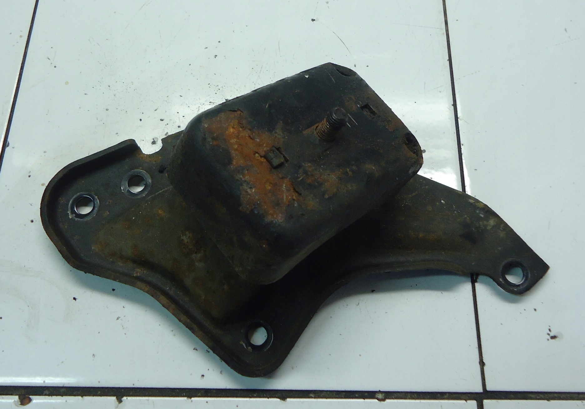 MAZDA MX-5 NB 1.8 16V engine mount