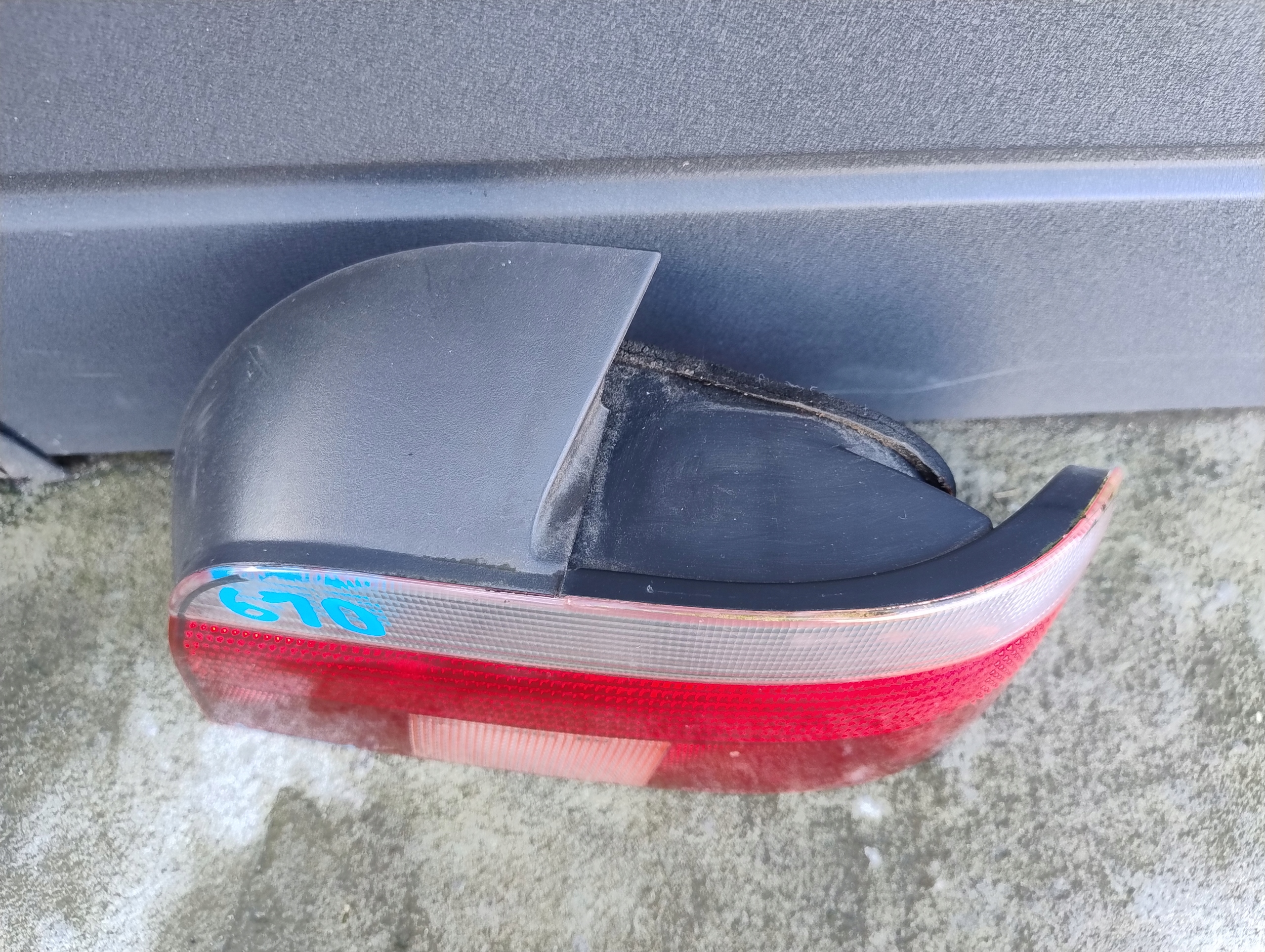 light rear BMW 5 96-00 sedan right BIALY indicator 11-6009