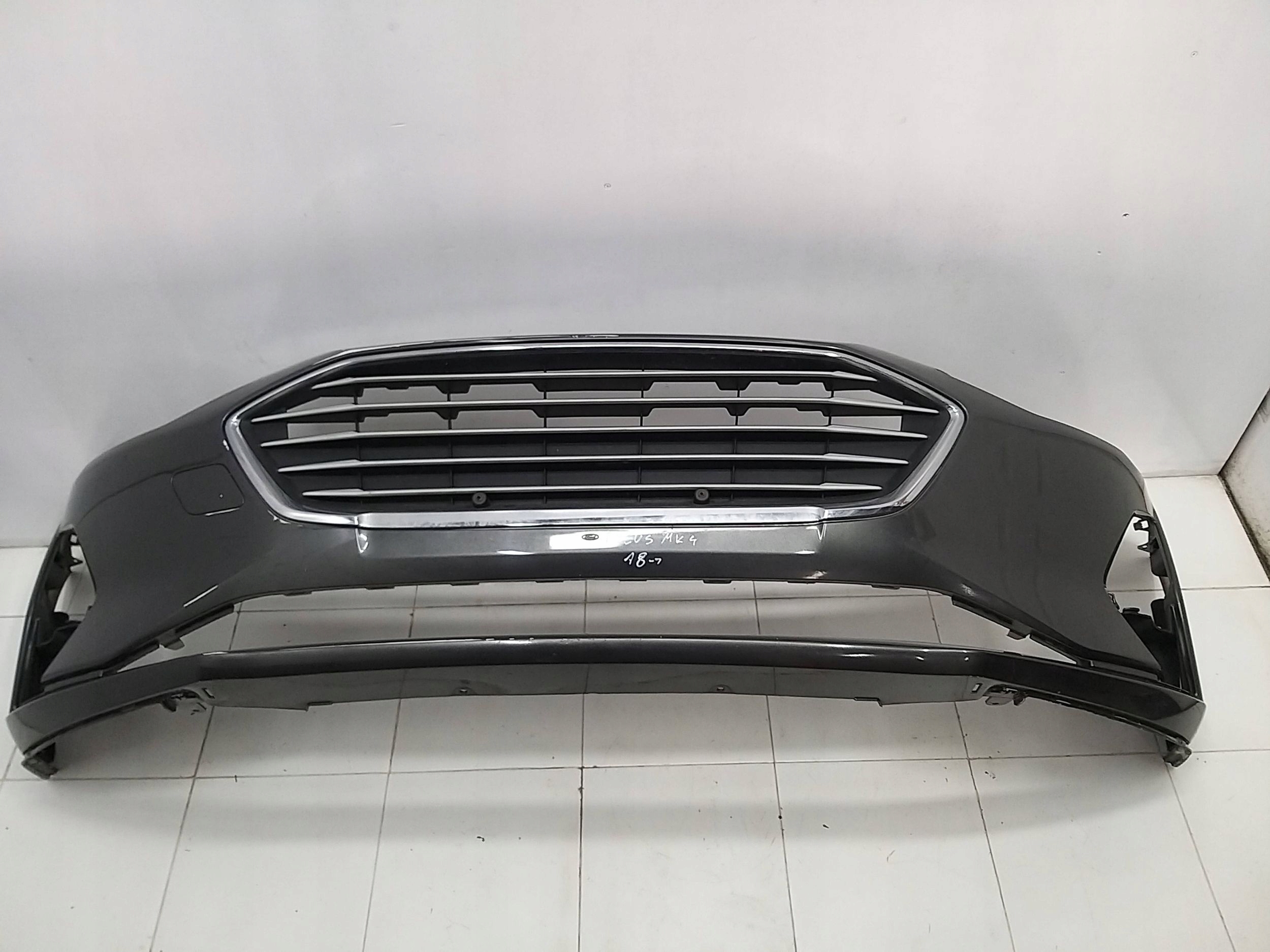 FORD FOCUS MK4 18- bumper grill front front JX7B-17757-A