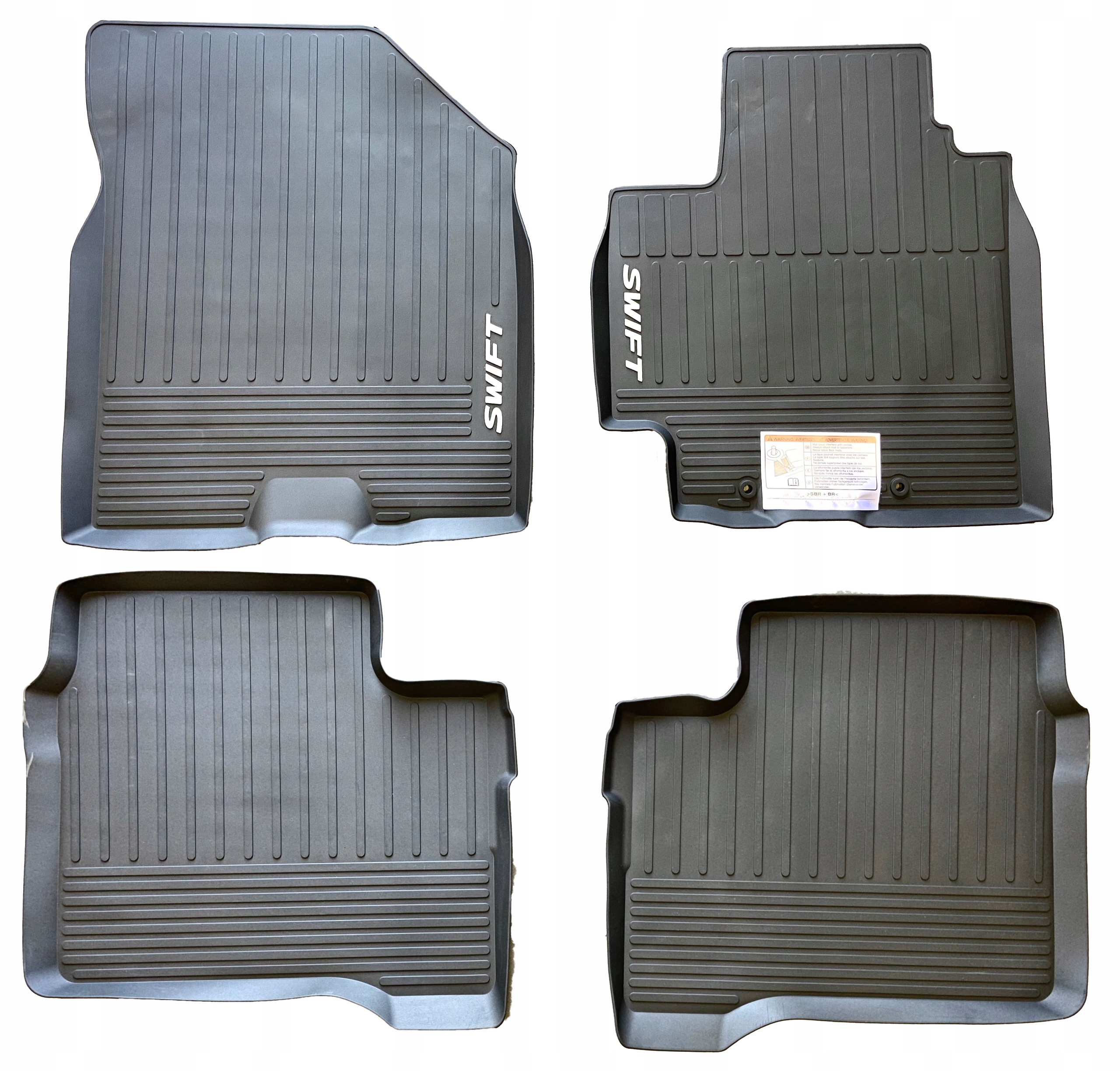 Komplet dywaników gumowych Suzuki Swift