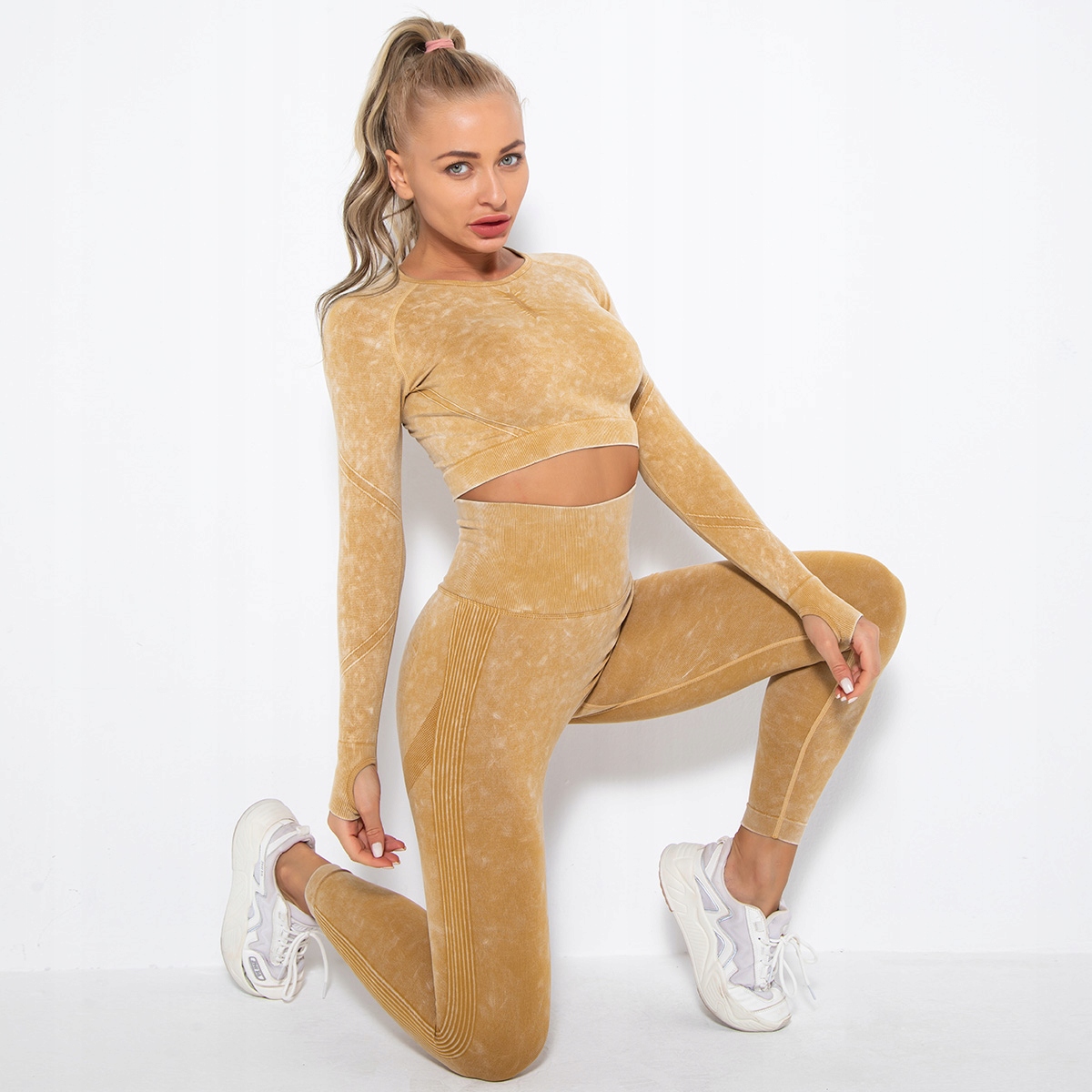 DAMSKI ZESTAW FITNESS 2-CZĘŚCIOWY JOGI JOGGING M Kolor dominujący inny