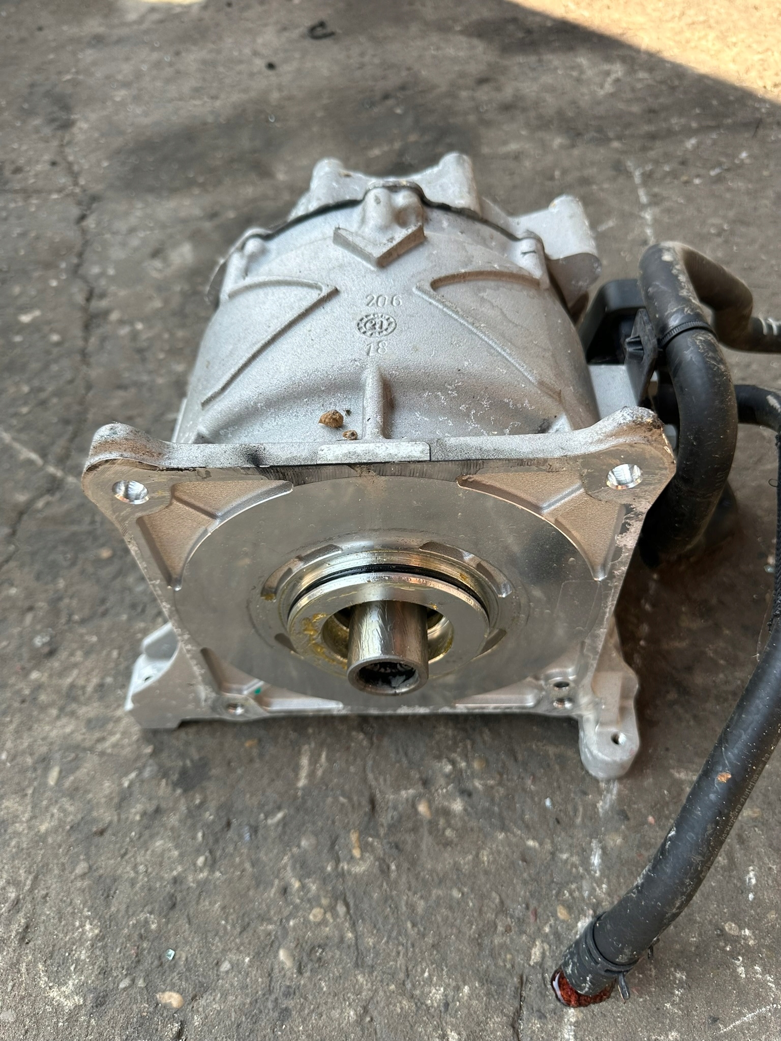 DACIA SPRING Moteur Électrique 4DB401