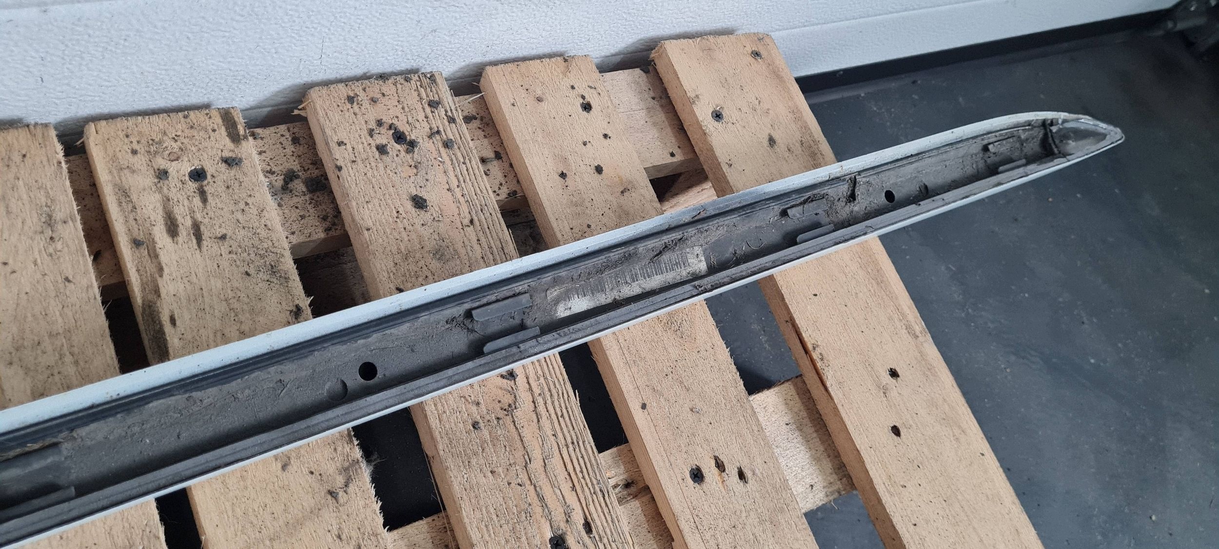 A5 8T S5 LIFT moulding cap threshold right SLINE LS9R 8T8854932