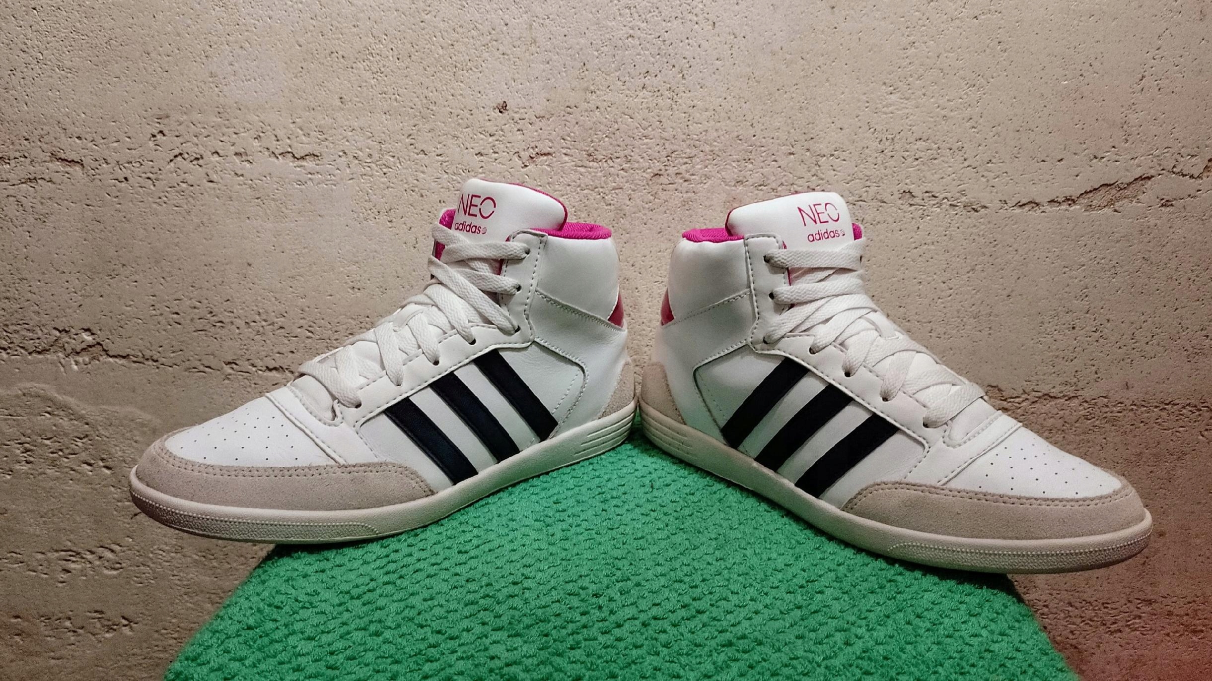Piosenka z adidas neo hotsell