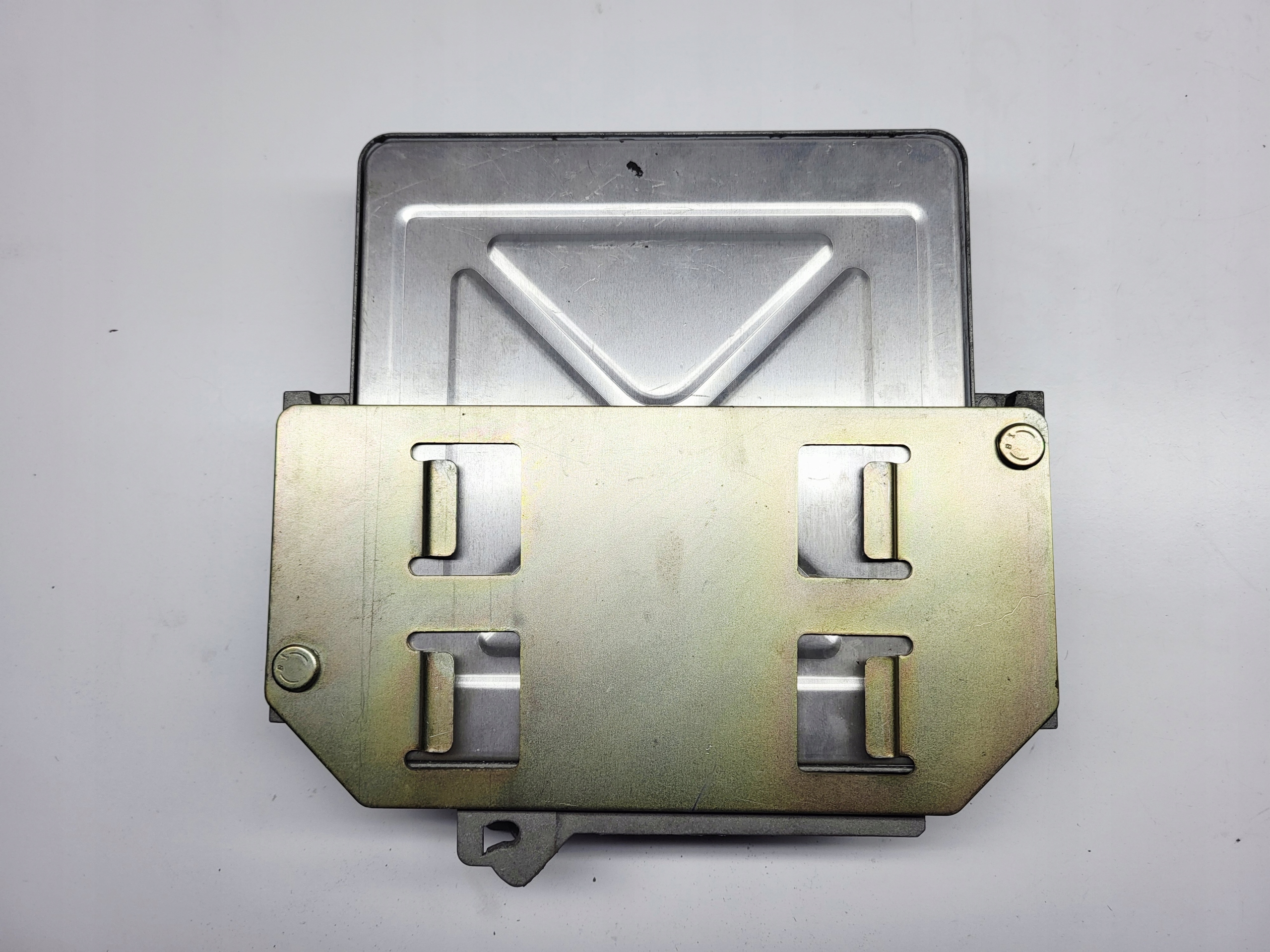 computer control unit of the engine CITROEN XSARA 1.8 9634698280