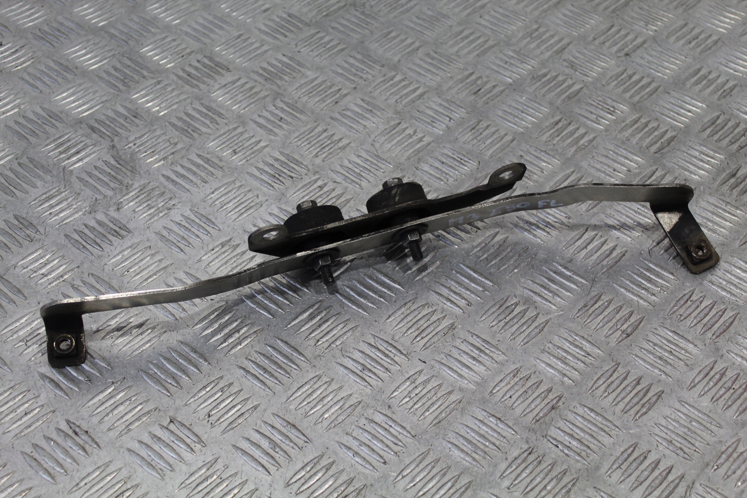 SUPPORTO STAFFA CONSOLLE BMW M3 E90 LIFT