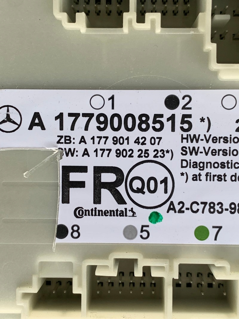 MERCEDES MODUŁ STEROWNIK DRZWI A1779008515 Producent części Mercedes-Benz OE