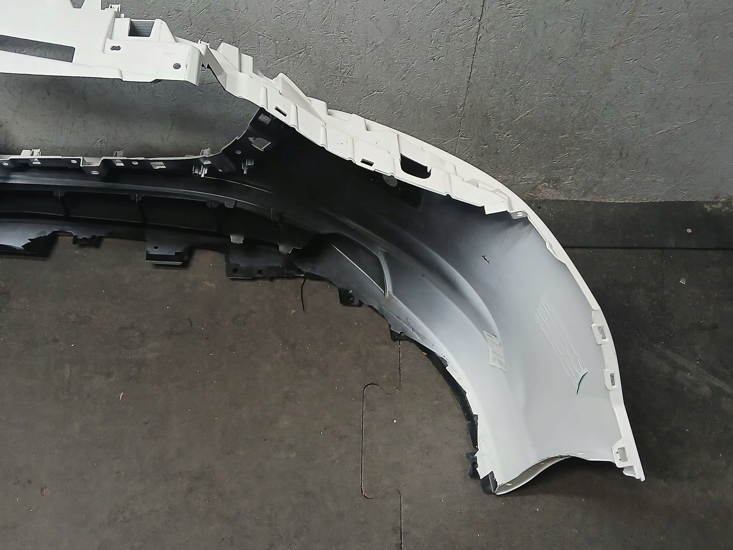 bumper front MAZDA 3 III BP LIFT 19- HB