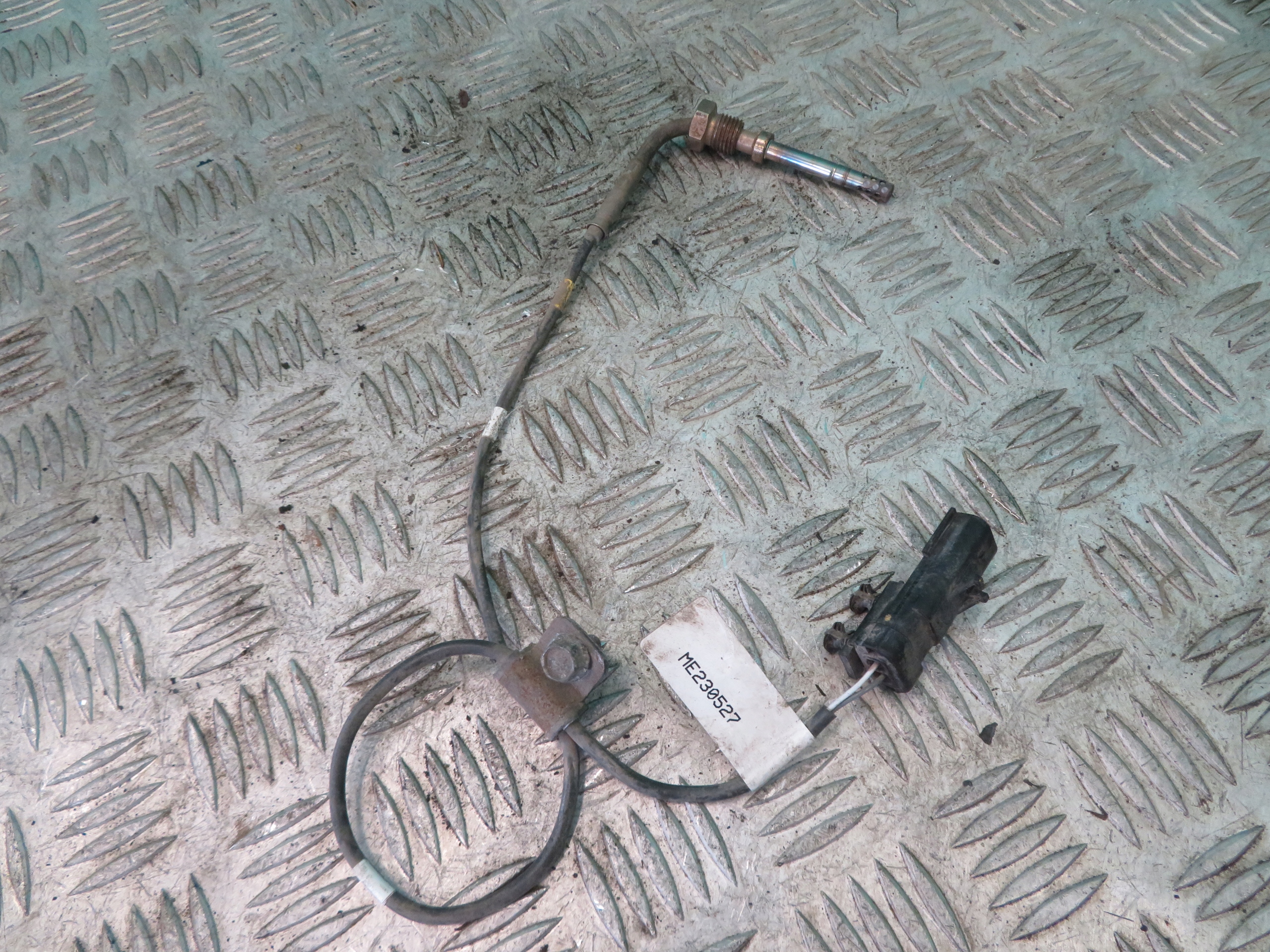 Sensor TEMPERATURY Gase MITSUBISHI CANTER FUSO 3.0 21R