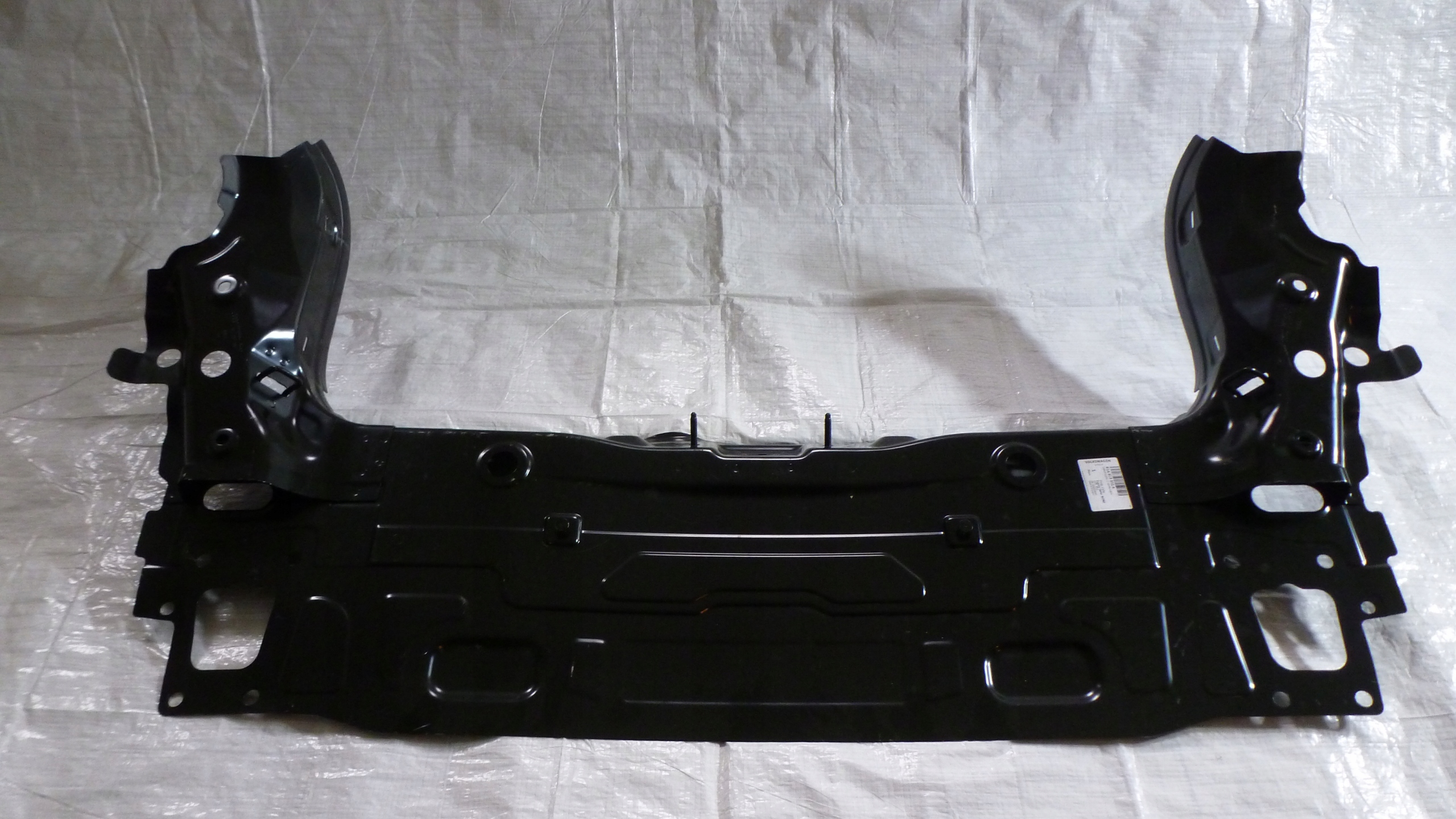 AUDI Q2 PAS TYLNY WEWNĘTRZNY 81A813331A