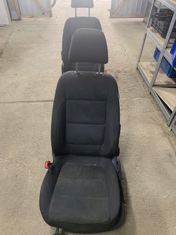 5N0881105AB - VW TIGUAN КОЖА ALKANTARA ОБИВКА СИДЕНЬЯ 5N0