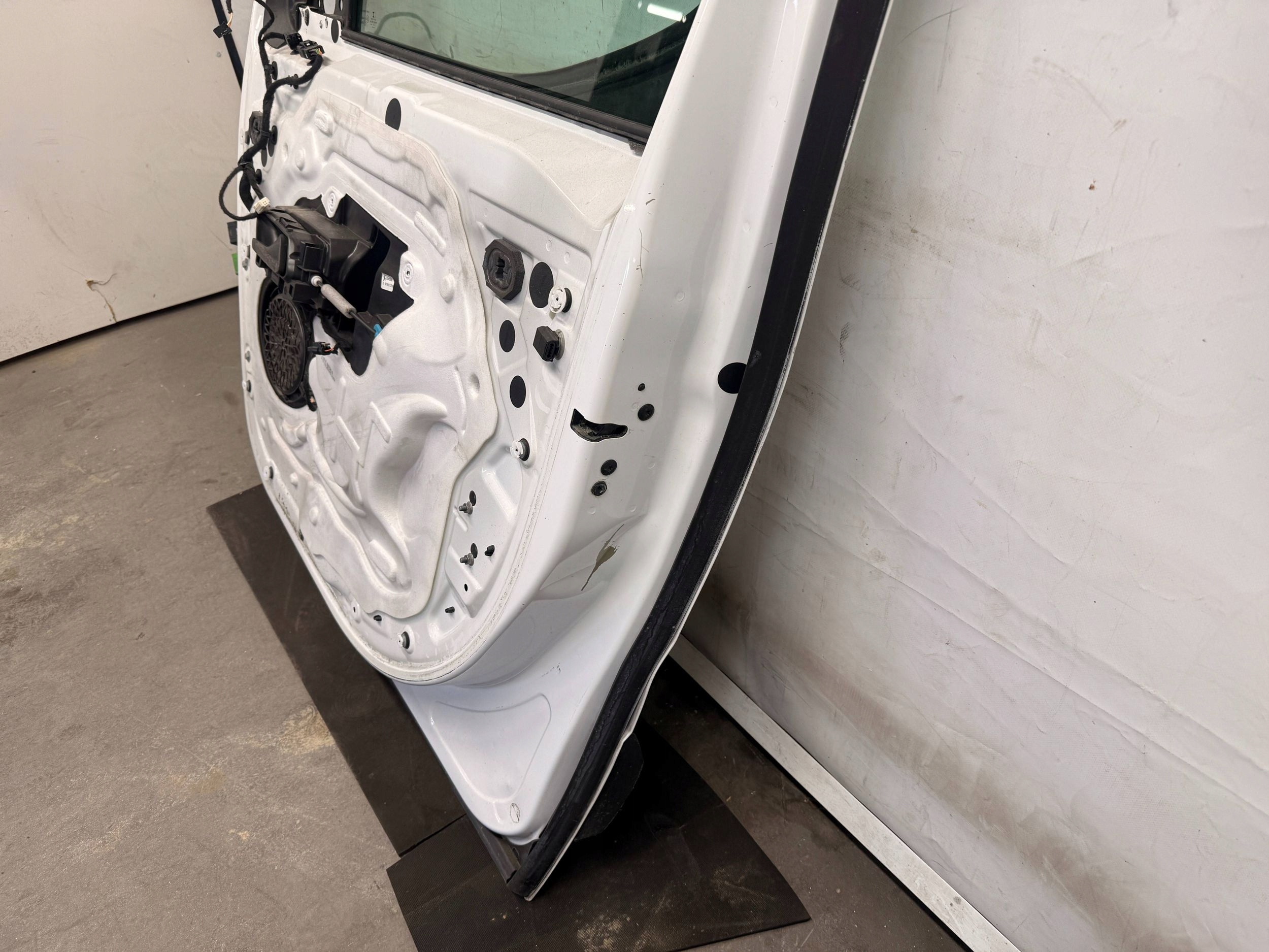 Citroen Berlingo IV door right front right front EWPA
