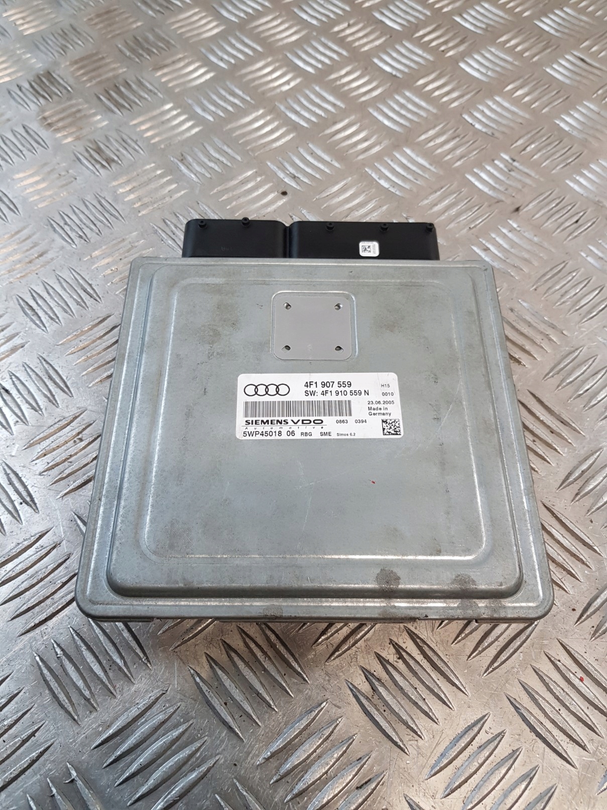 control unit of the engine 4F1907559 4F1910559N 5WP45018 AUDI A6 C6 3.2 V6 05R