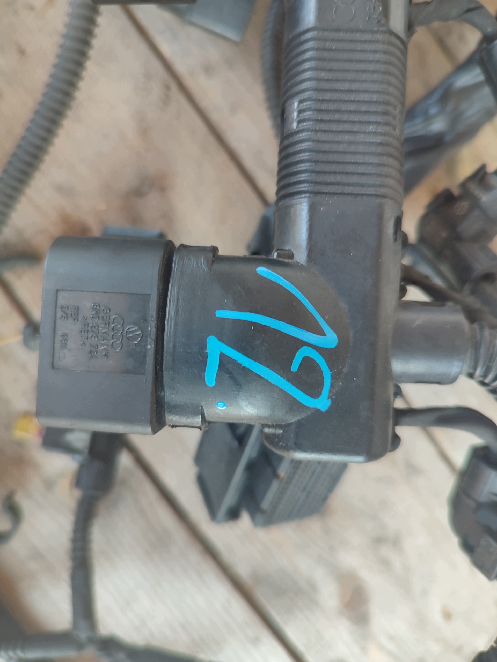 bundle motor wiring Audi Q5 8R 06H971824B