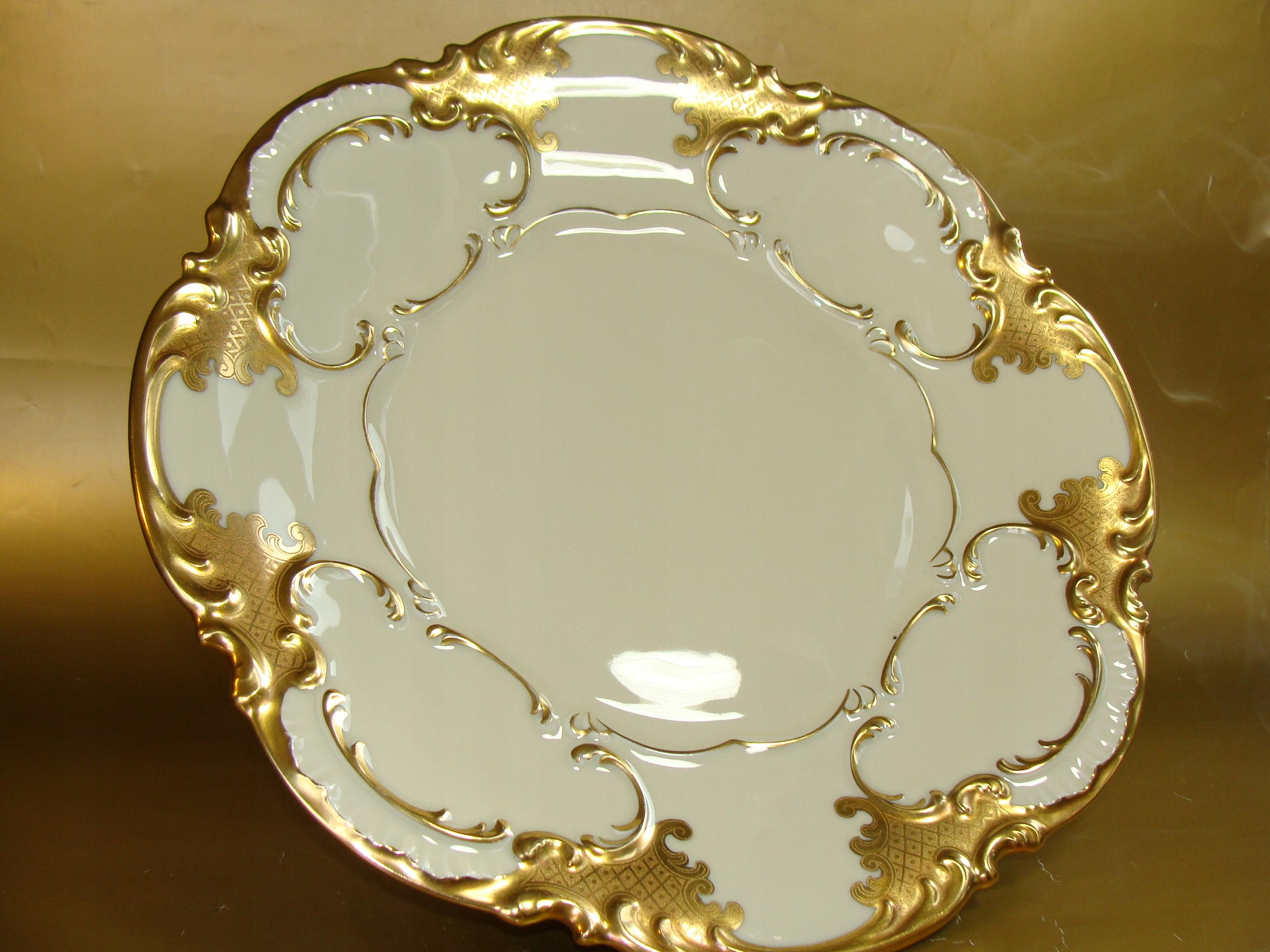 H - 159 HUTSCHENREUTHER - CUDO PATERA 32 ,5 CM !