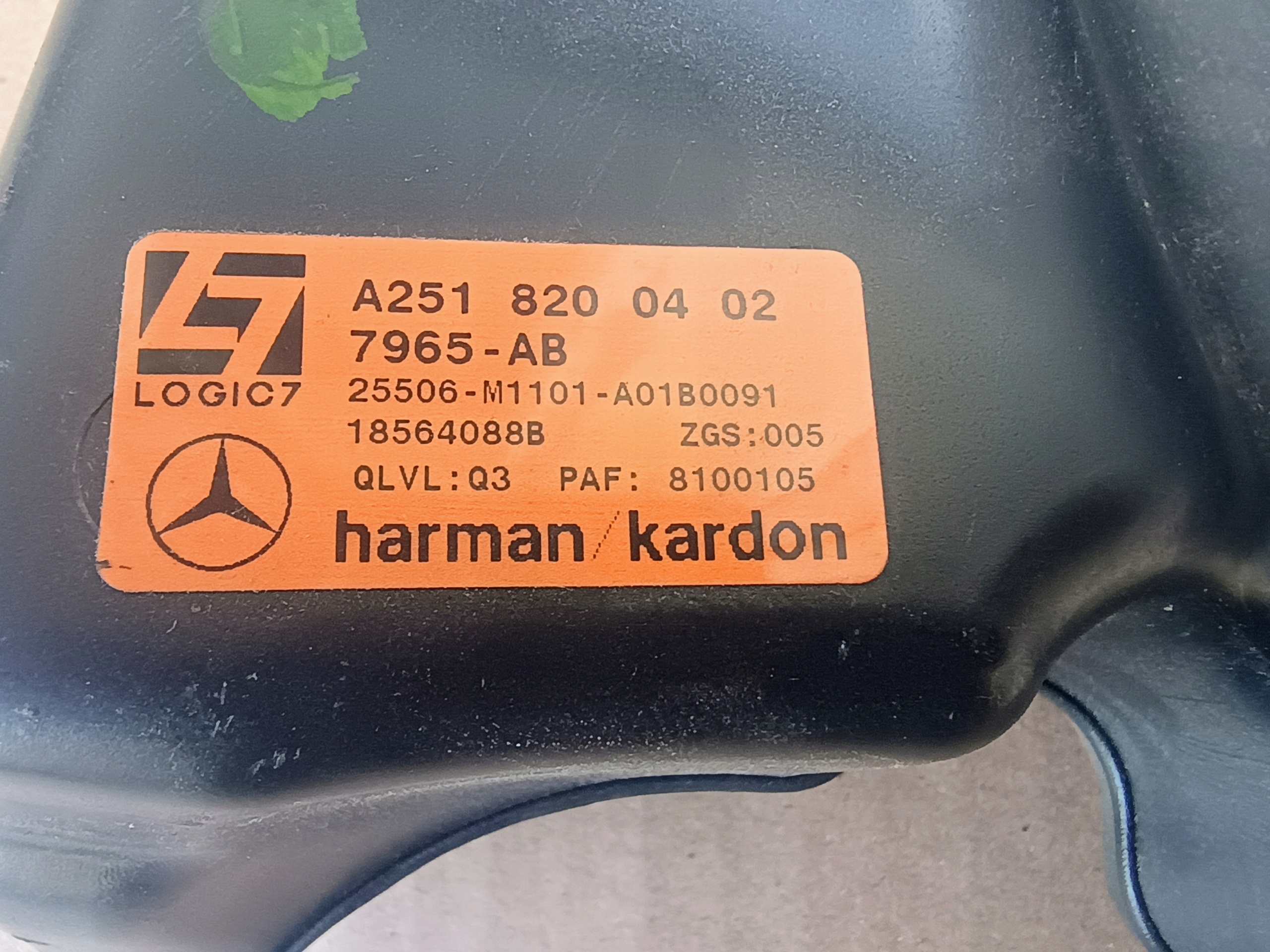 speakers HARRMAN KARDON MERCEDES