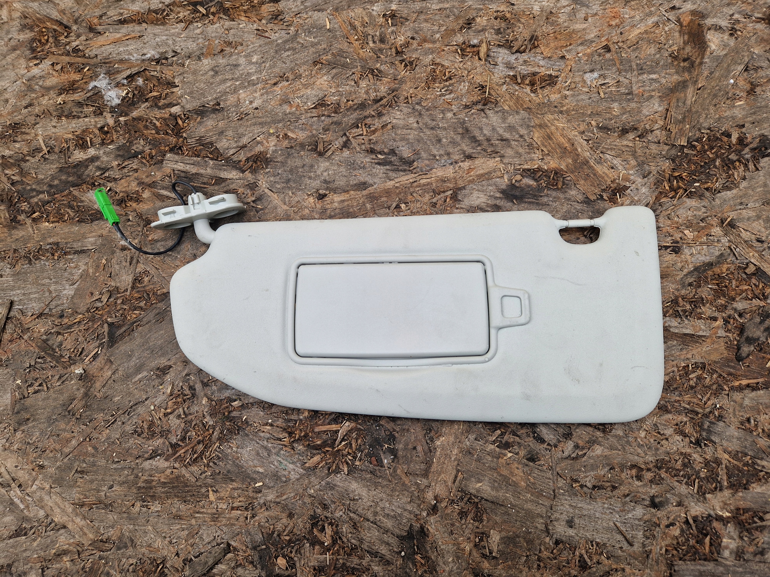 visor cover PRZECIWSLONECZNA left VOLVO XC40