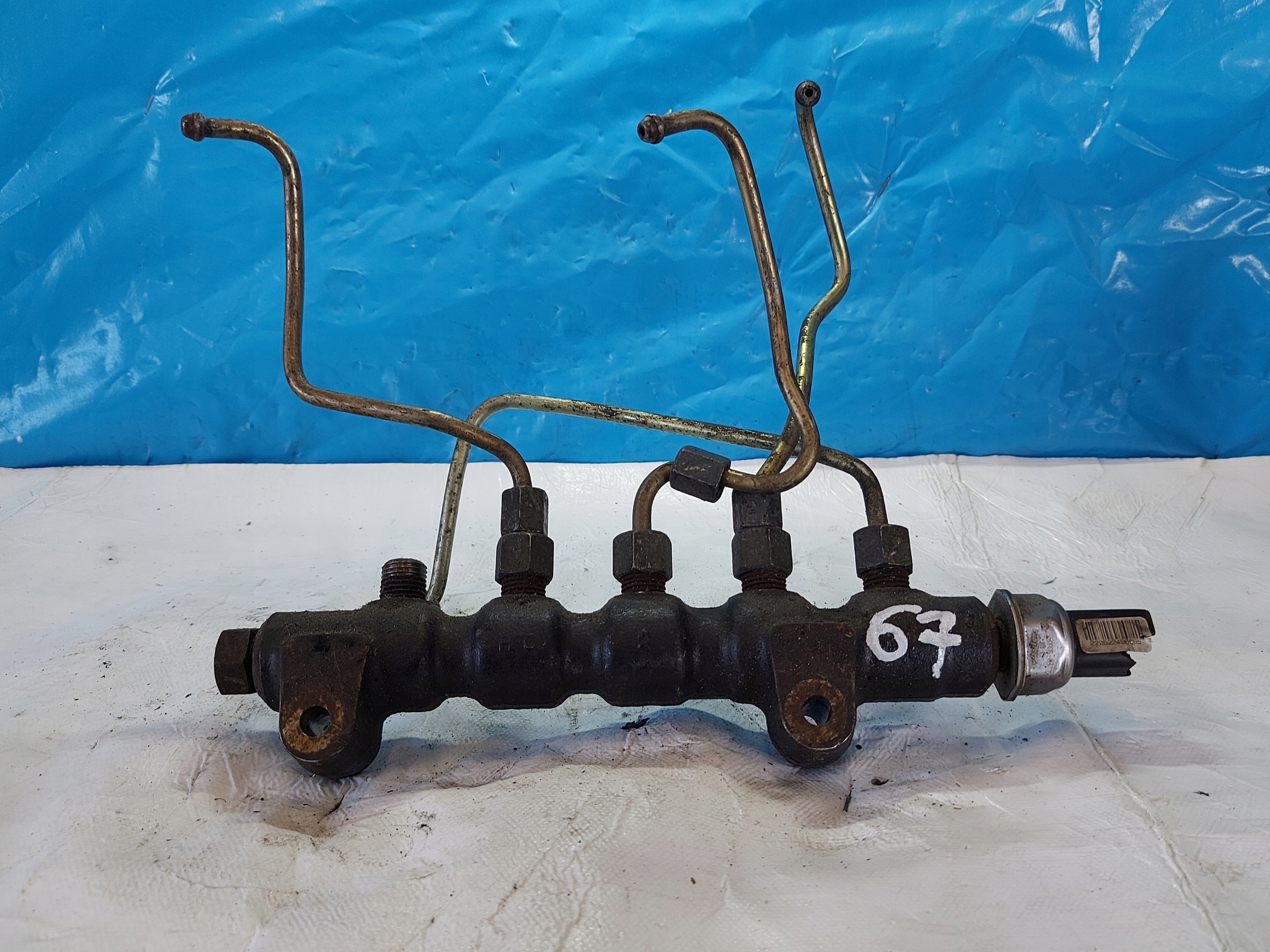 Rampe injection CITROEN C2 1.4 HDI 9654592680