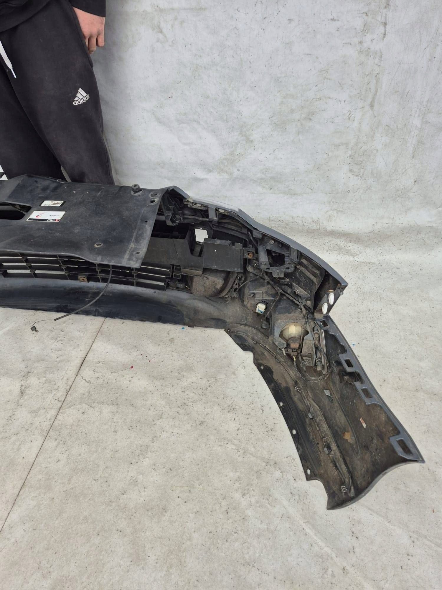CITROEN C5 II X7 08- bumper front front 6XPDC SPR 9681052477