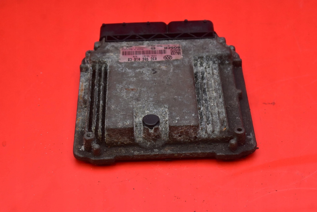 control unit computer of the engine 03G906016CB 0281011900 VW GOLF 5 V 1.9 TDI 90 KM