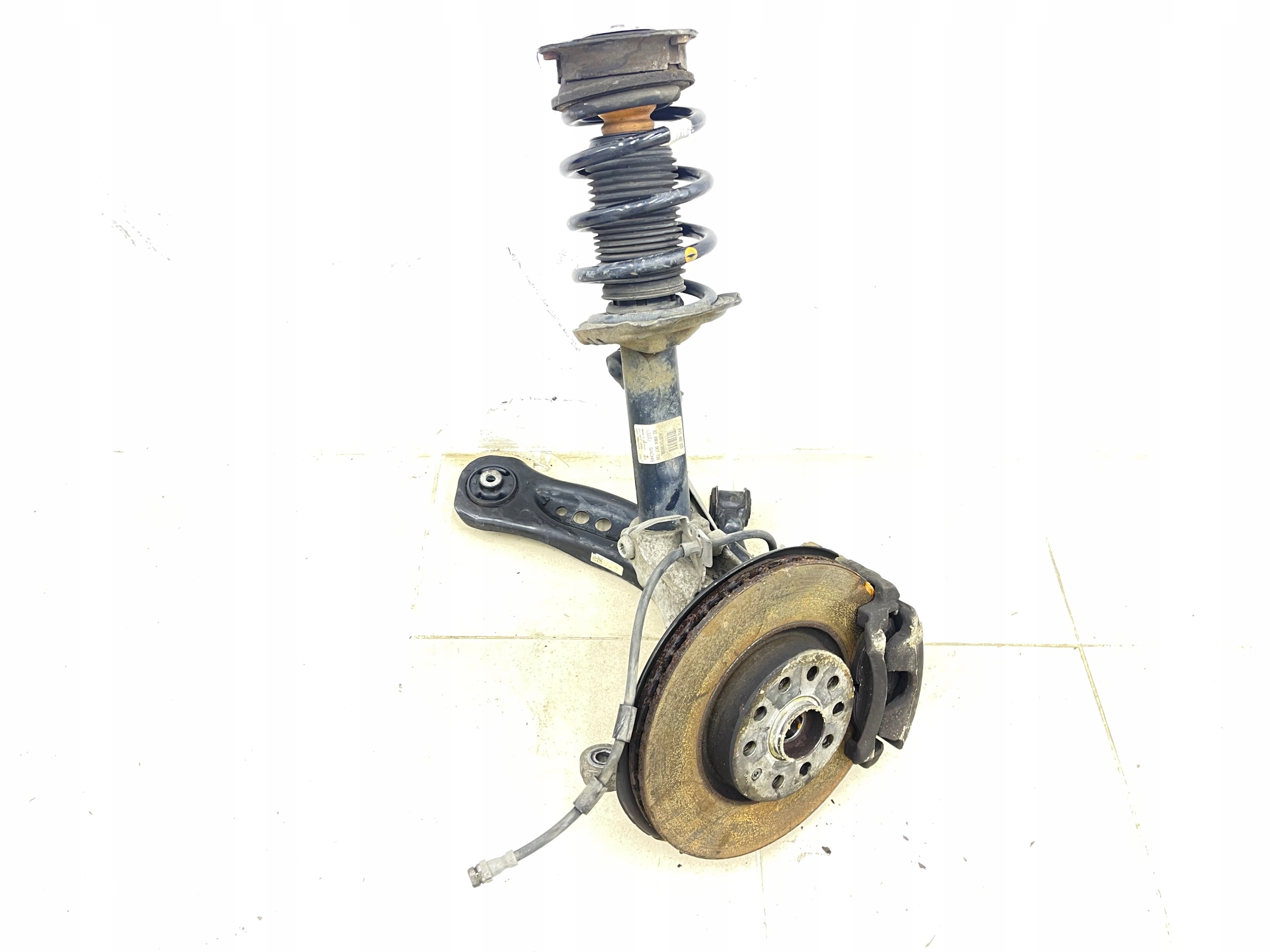 AUDI A3 8V ZWTOTNICA McPherson front right 5Q0407258A 8V0413031