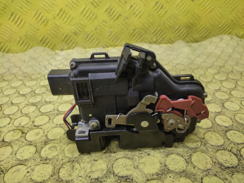 AUDI A4 B6 lock door right front 4B1837016E